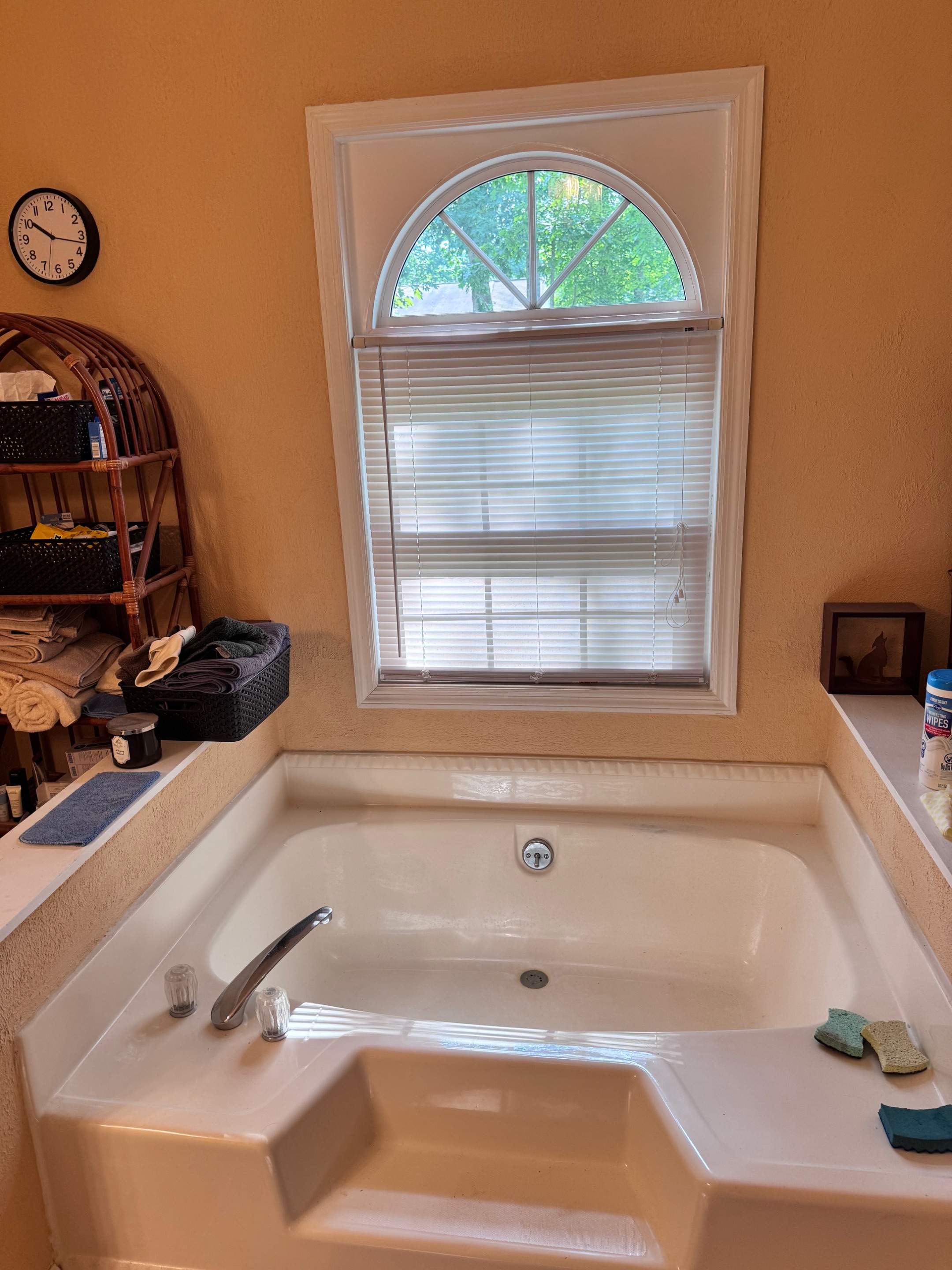 Master bathroom renovation by Prudencio