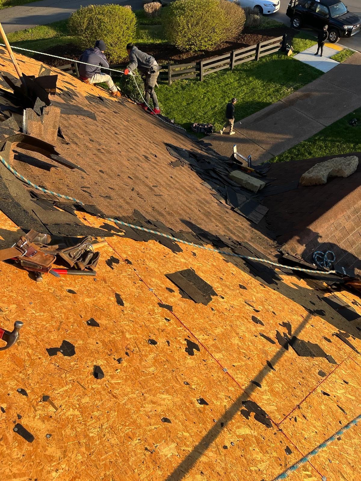 Residential Roofing Installation using Gaf Timberline HDZ Weathered Wood by Undersun Roofing 