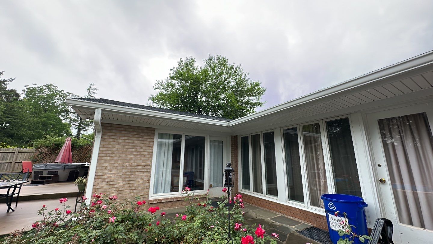 Manassas: CertainTeed Landmark Pro Designer Shingles in Max Def Moire Black by RM Banning, Inc.