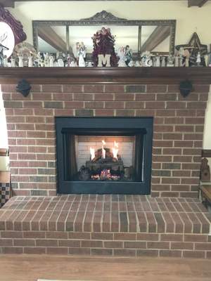 Vent-free gas logs and firebox