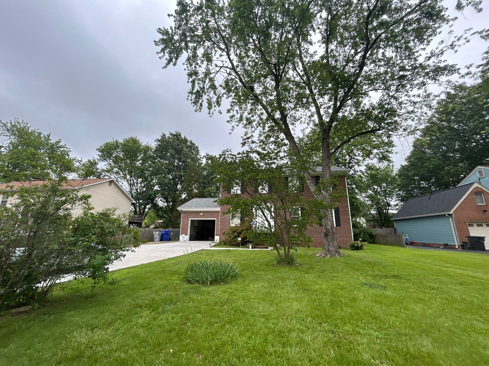 Manassas: Residential Roof Replacement with CertainTeed Landmark Pro in Max Def Georgetown Gray by RM Banning, Inc.