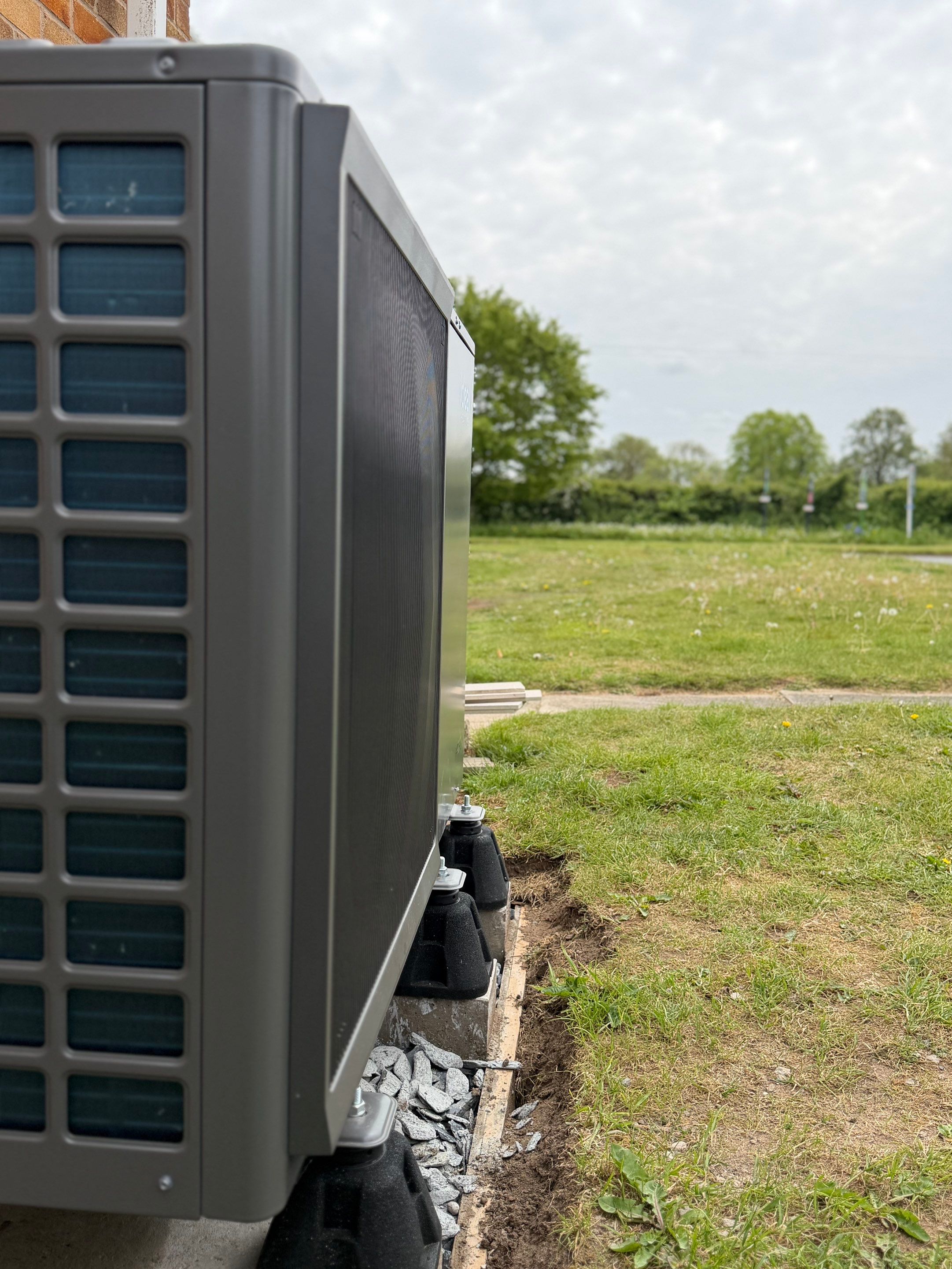 🔥 Hot Water Done Properly: Heat Geek Super Cylinder Meets Heat Pump Performance 🔥 by Elite Services Group Ltd