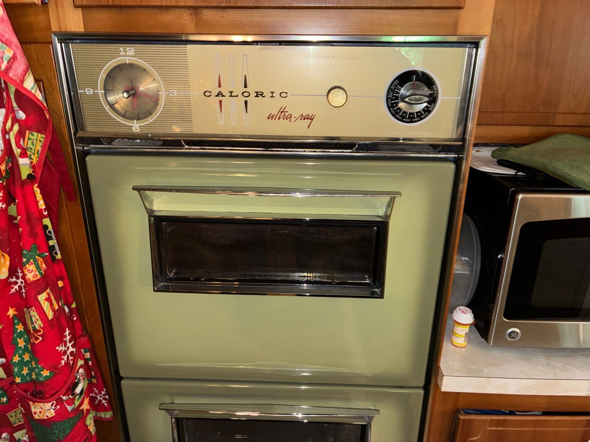 Caloric Wall Oven - Rivervale NJ by Belgrove Appliance Inc