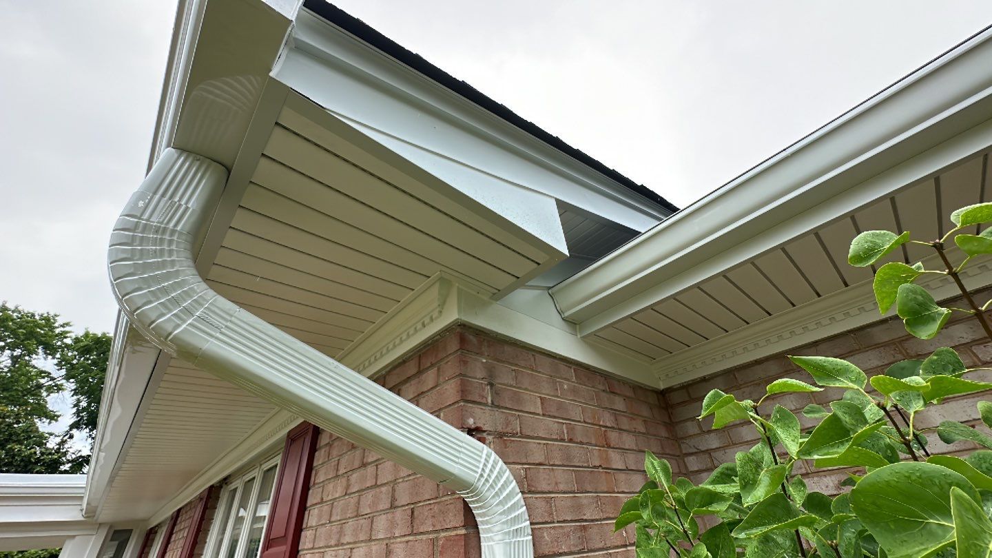 Manassas: CertainTeed Landmark Pro Designer Shingles in Max Def Moire Black by RM Banning, Inc.