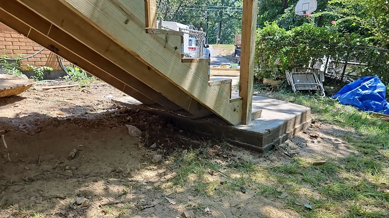 Russet Cove Circle - Deck Installation by Pillar and Pine