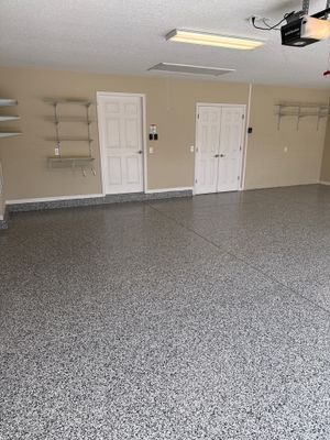 Garage in Domino