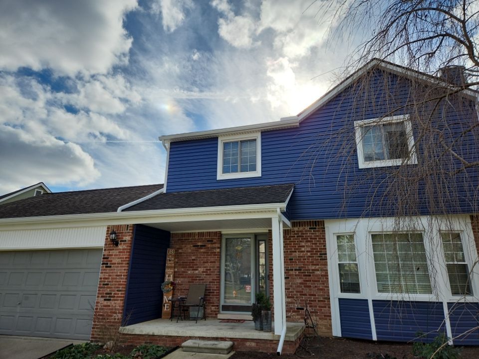Siding Replacement using CertainTeed Restoration Classis D4 by 180 Contractors