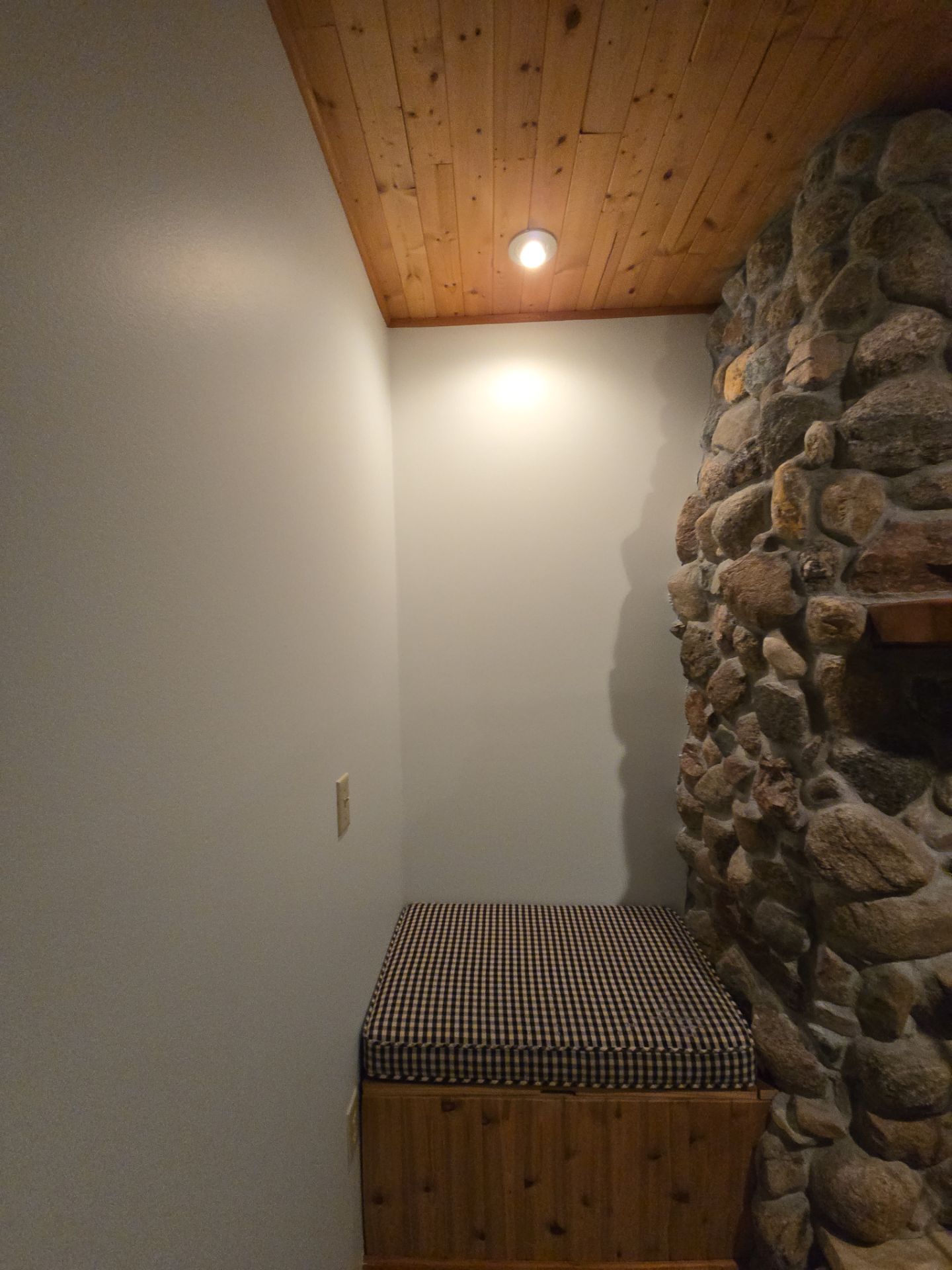 Tour the entire process of painting an interior by The Hillcrest Company 