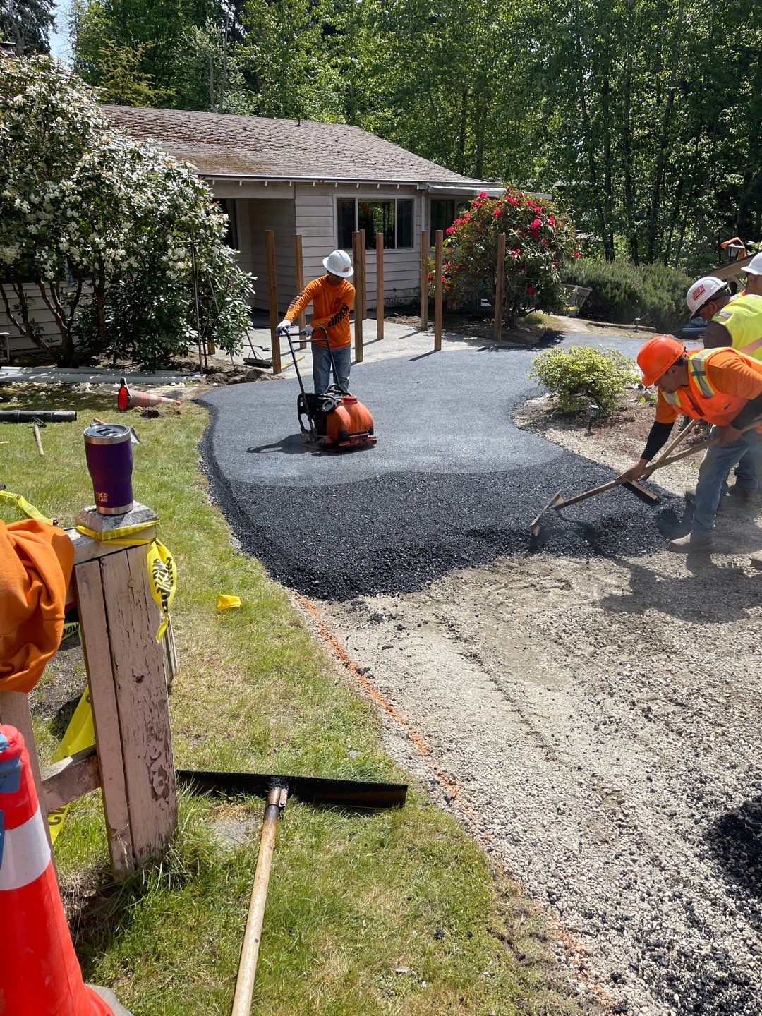Modern Entry Fence by Jireh Asphalt & Concrete Inc 
