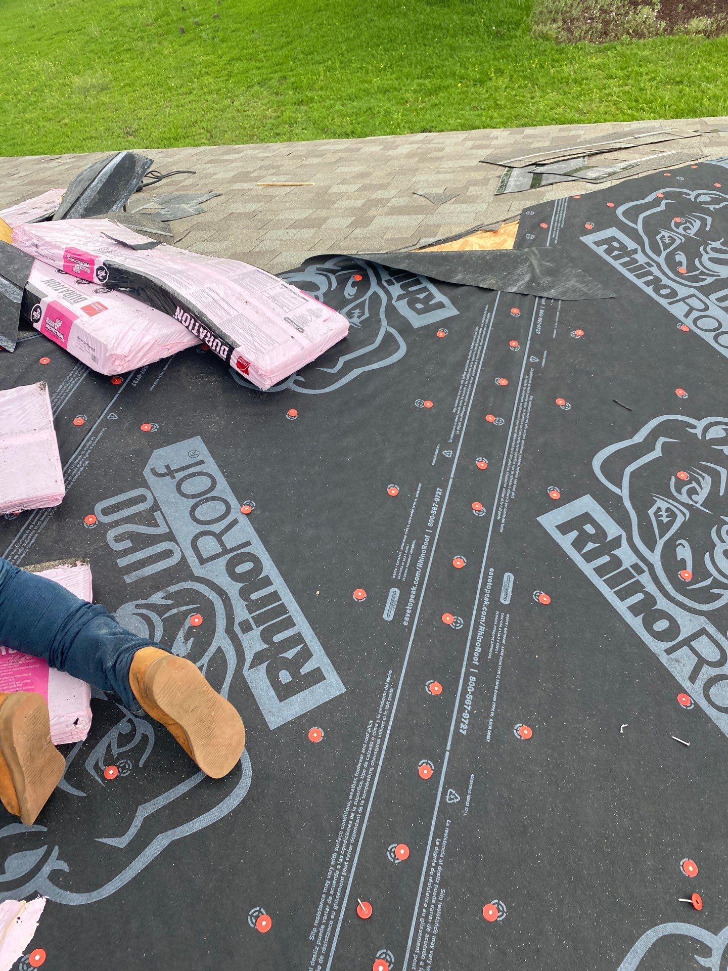 Residential Roofing Installation using Owen's Corning Duration (Lifetime) Shingles by Roof Repair Company
