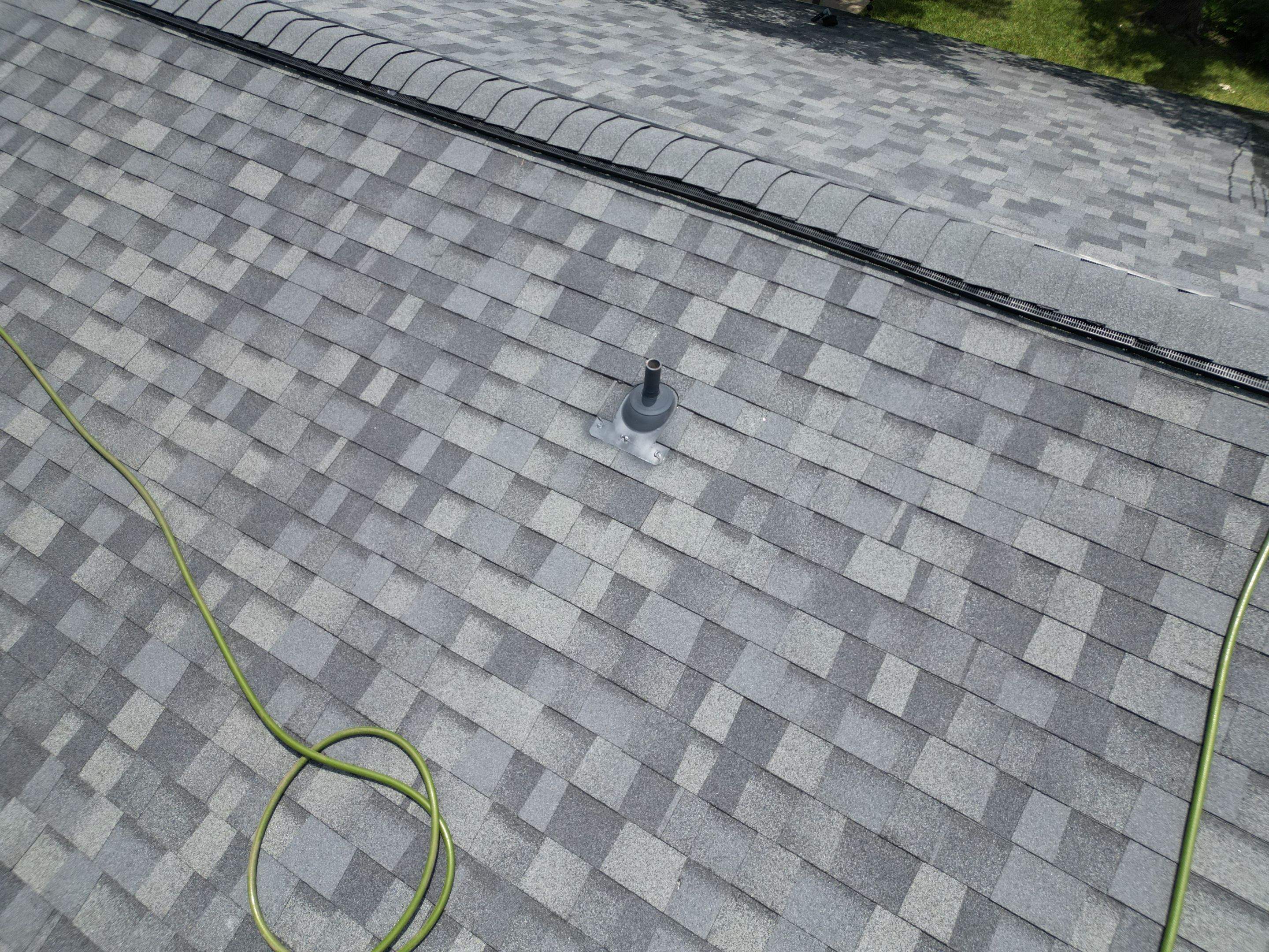 Estate Gray - Owens Corning TruDefinition Duration by RoofsOnly.com