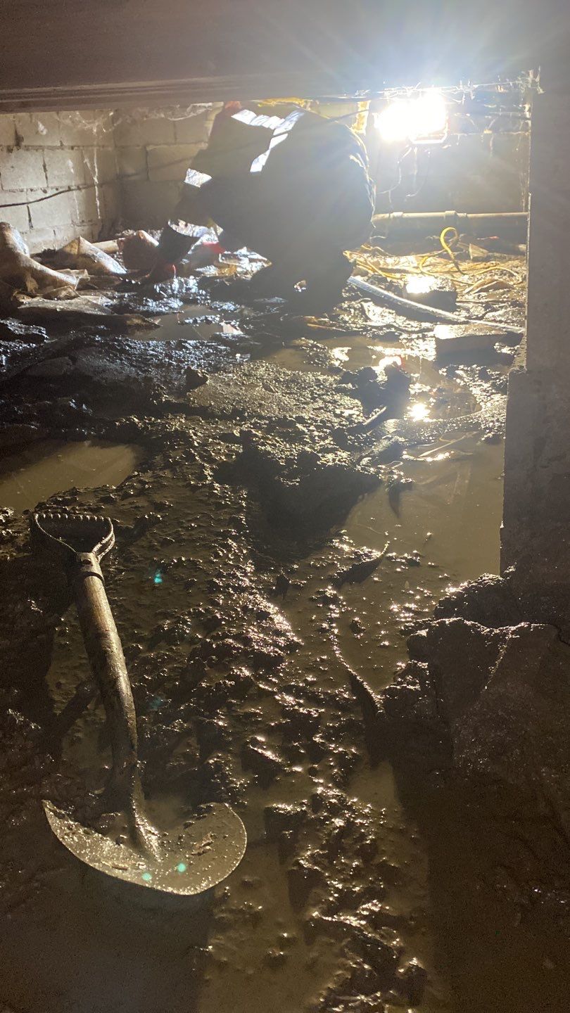 Crawl space encapsulation and Waterproofing using GrateDrain Waterproofing System by Toledo Basement Repair 