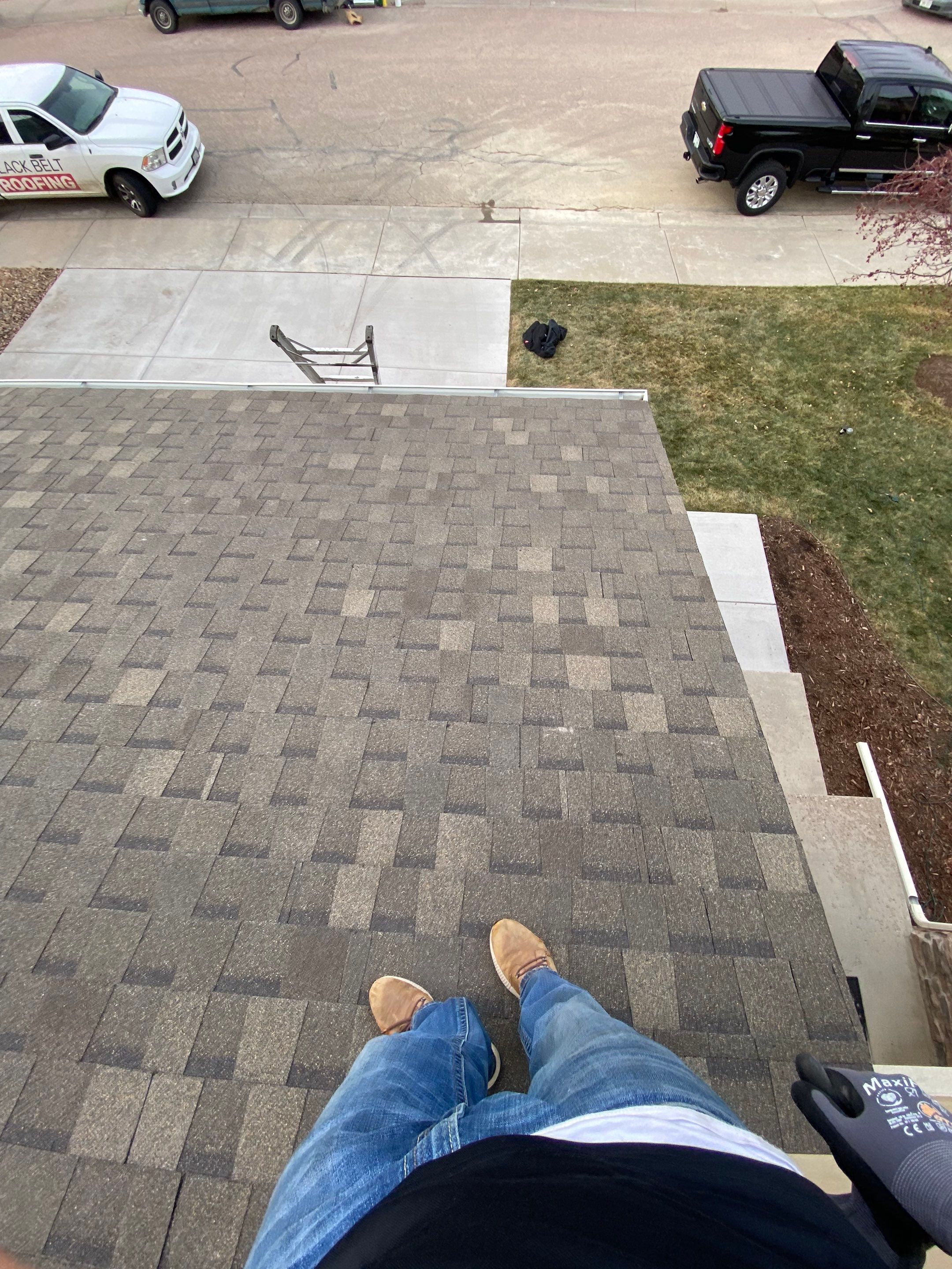 Resdiental Hail Damage Roof Replacement using Atlas Pinnacle Class 4 Impact Resistant "Weathered Wood" color by Black Belt Roofing