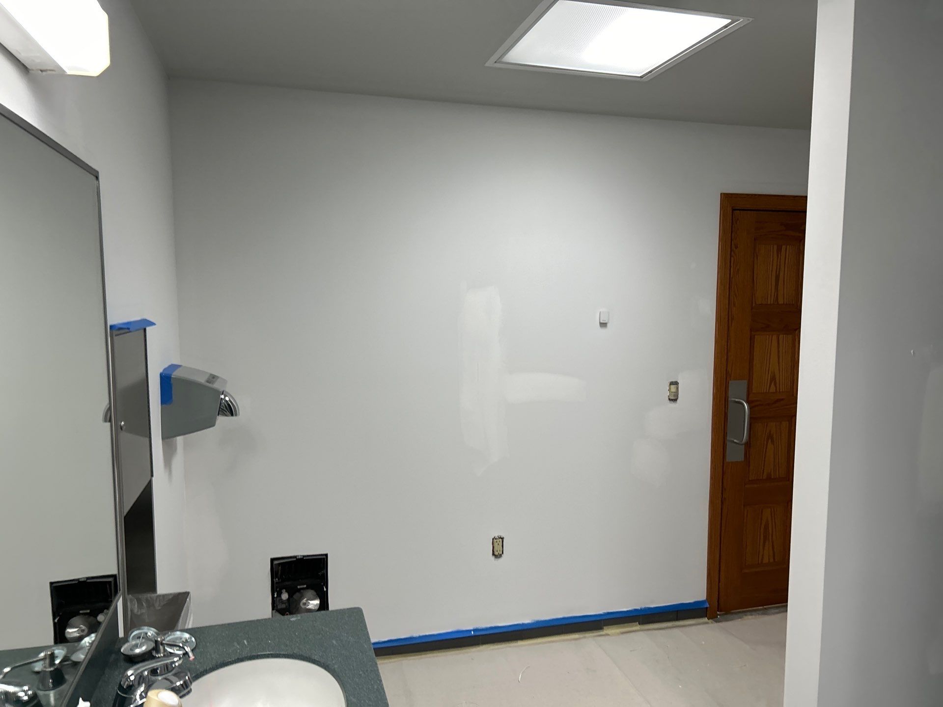 Wallpaper removal and Painting by Gordon Painting