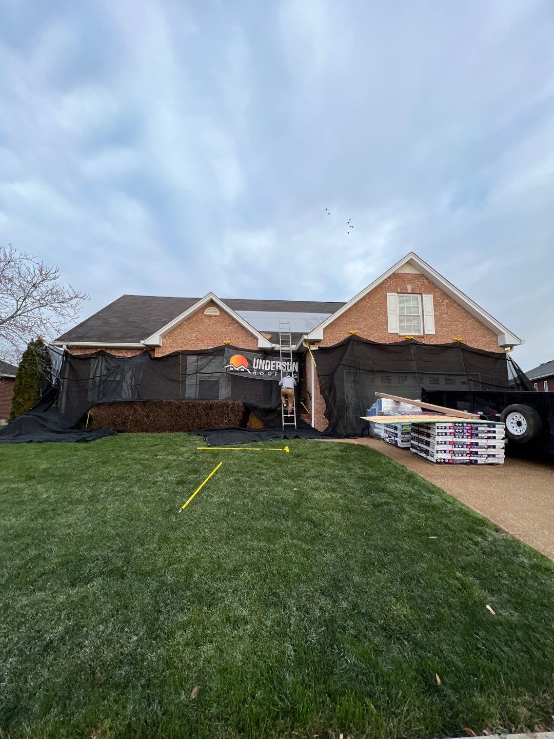 GAF Timberline HDZ in Oyster Gray by Undersun Roofing 