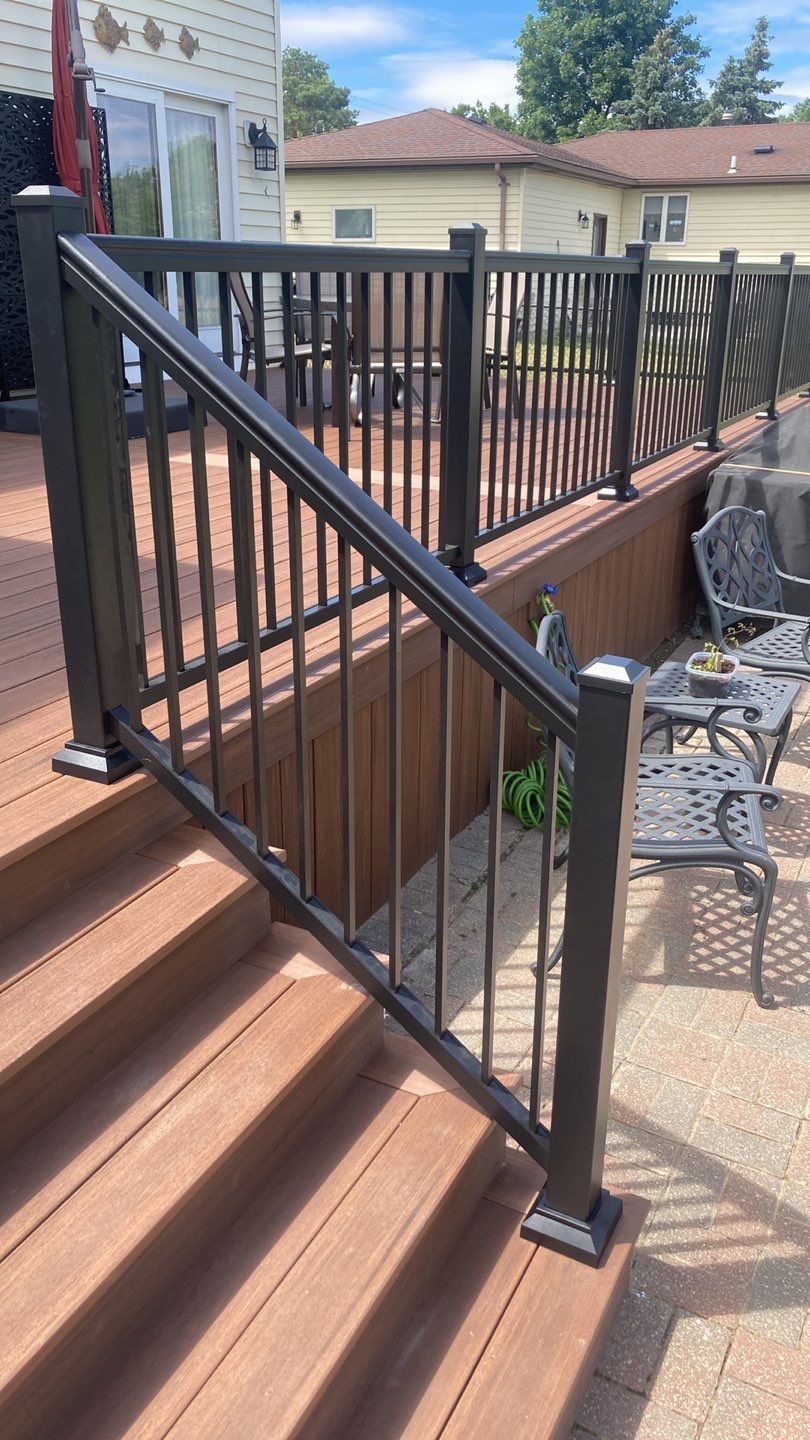 Decks by Ivy Lea Construction