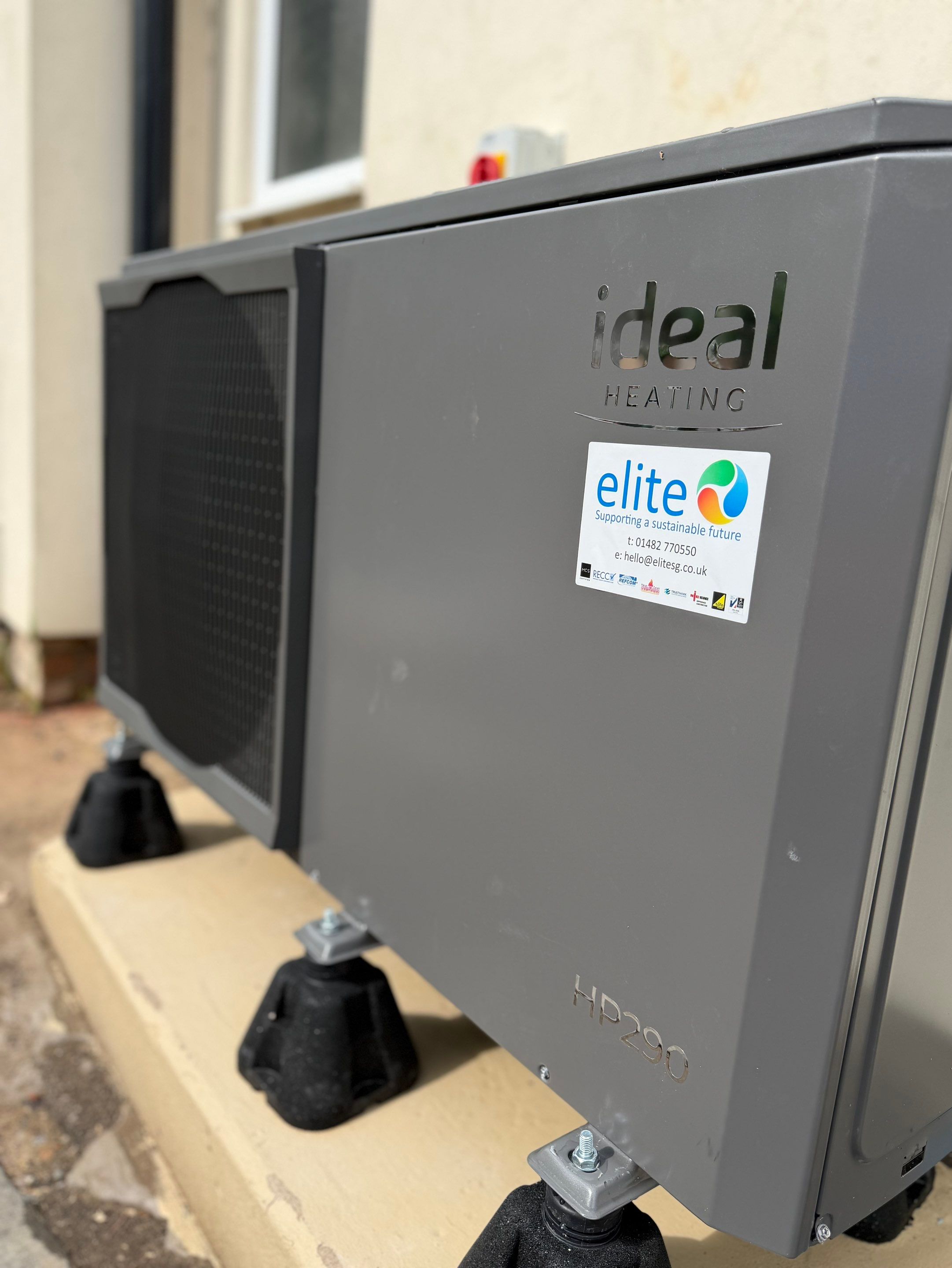 š” Ideal HP290 Heat Pump Installation for a Self-Build Project in Beverley ā Designed by Elite, Delivered Alongside the Customer by Elite Services Group Ltd