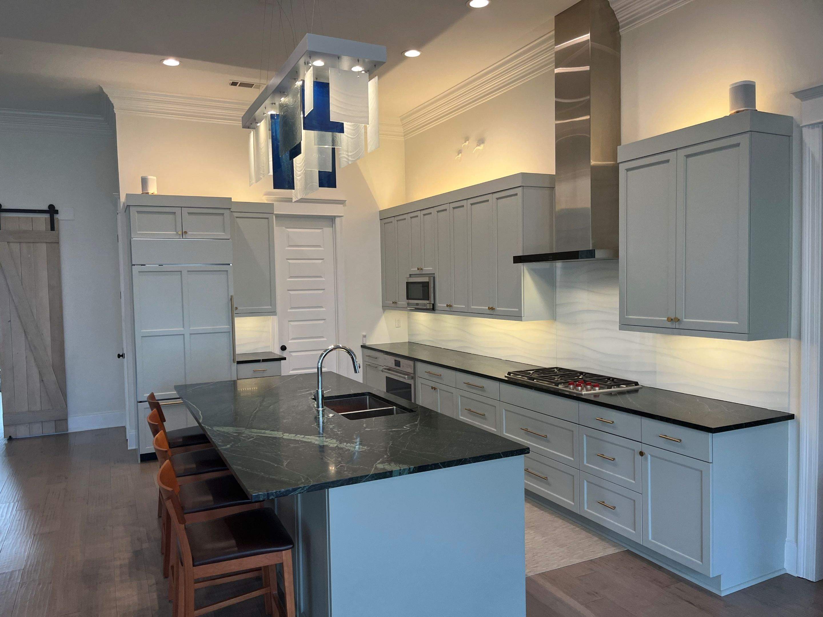 Kitchen Remodel using IMAGIO Solid Glass Backsplash by IMAGIO