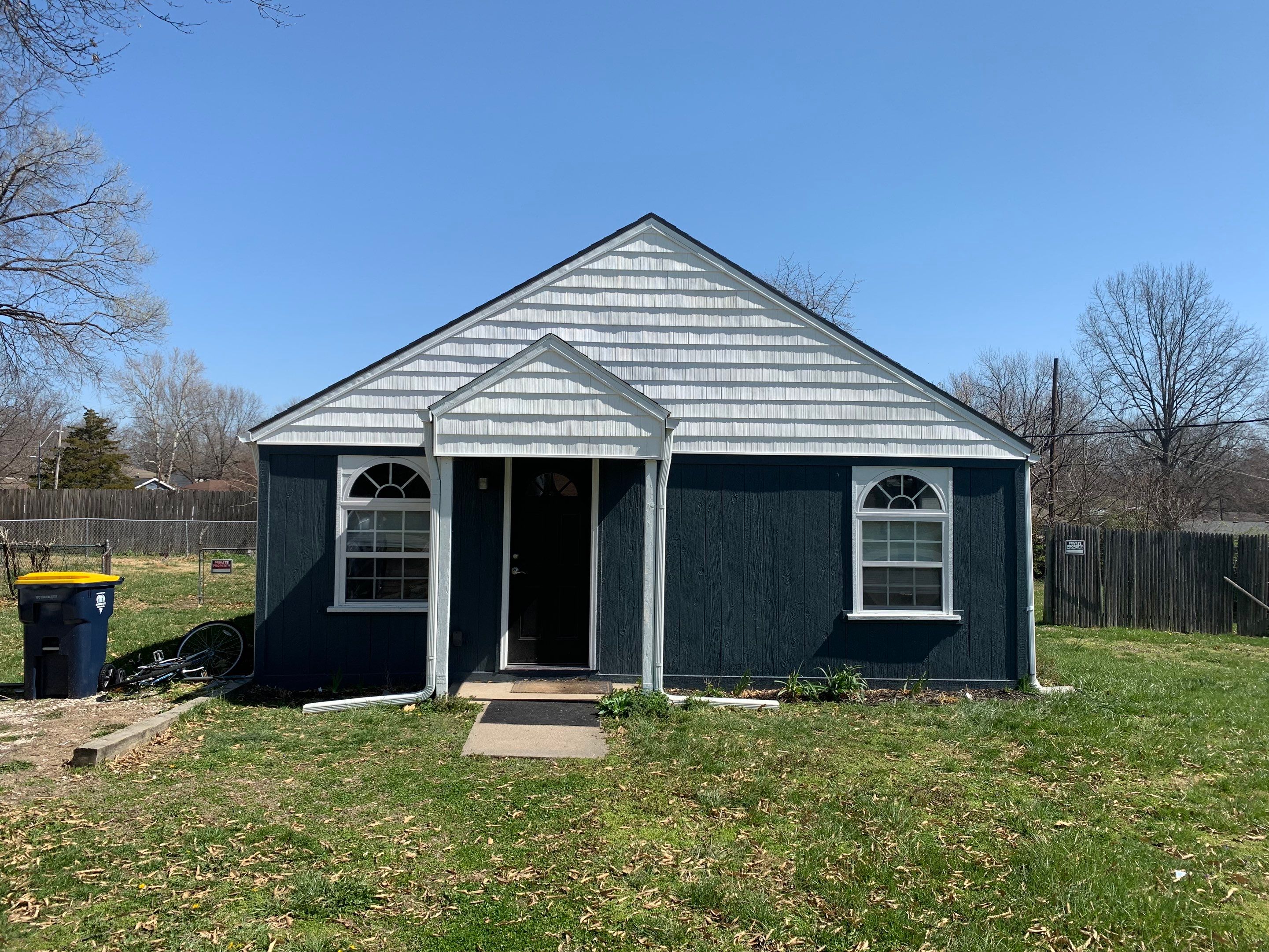 Siding Installation using Shake Siding by EEC Windows, Siding & Roofing