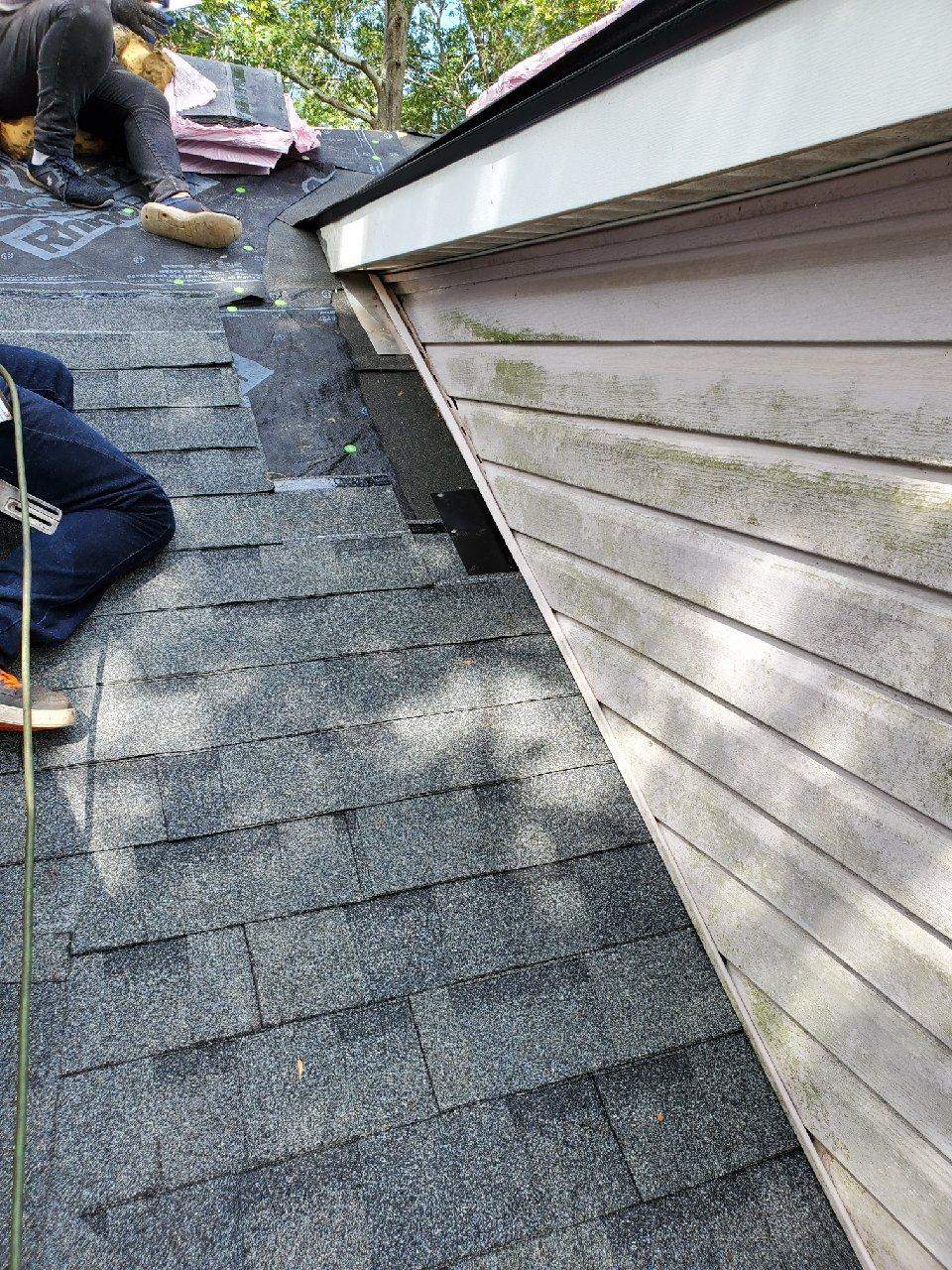 Residential Roofing Installation using Owens Corning Oakridge- Williamsburg Gray by Indigo State Roofing