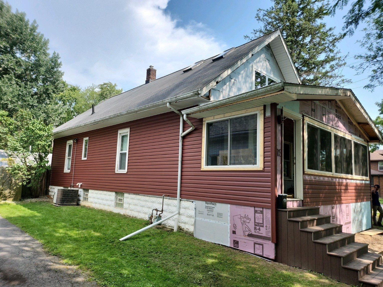 Exterior Siding and Window Replacement by Ivy Lea Construction