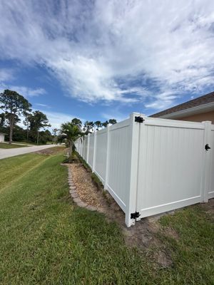 White Vinyl Privacy Fence Installation in North Port Florida