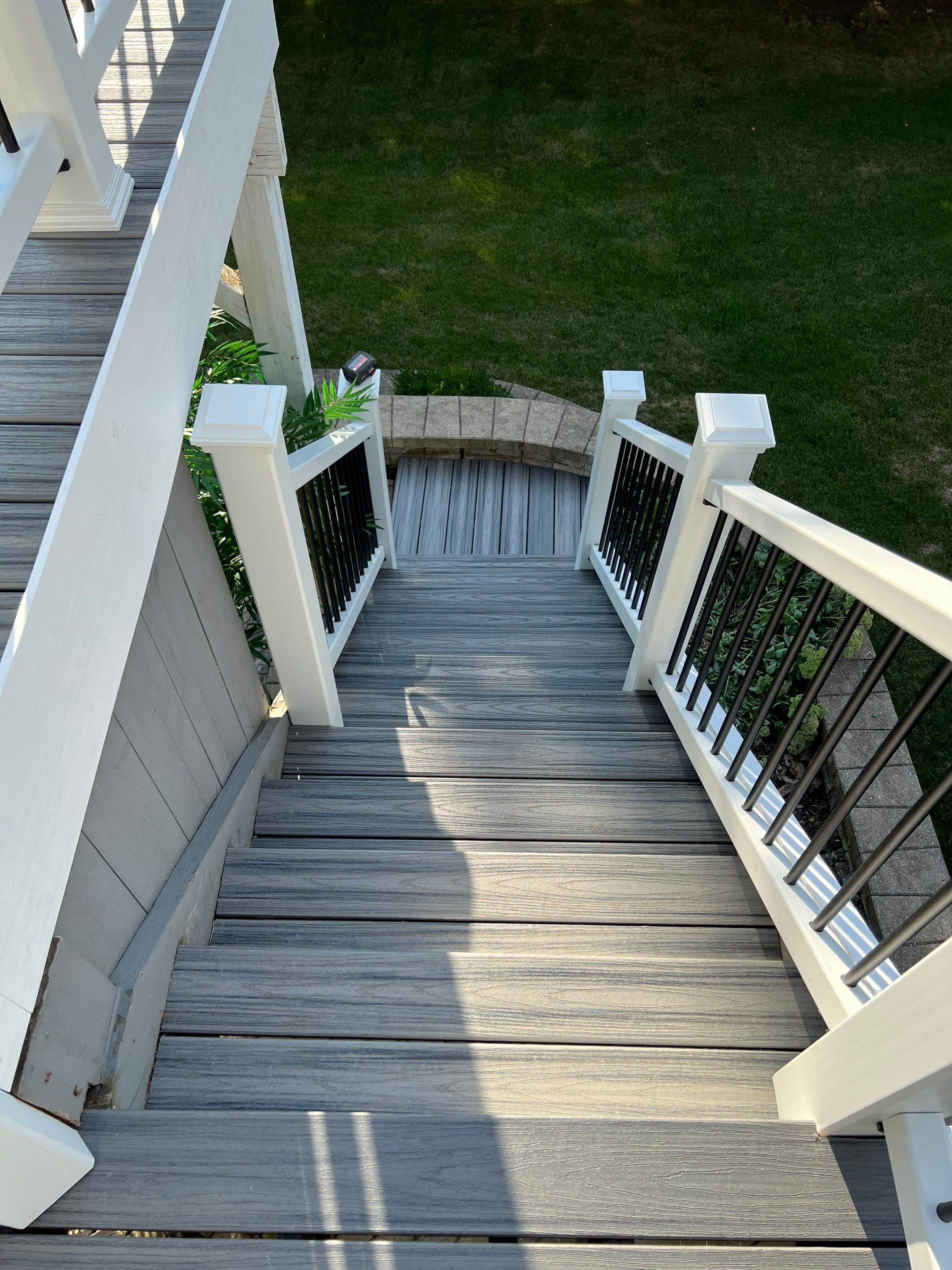 Deck by INQUSE GENERAL CONTRACTOR