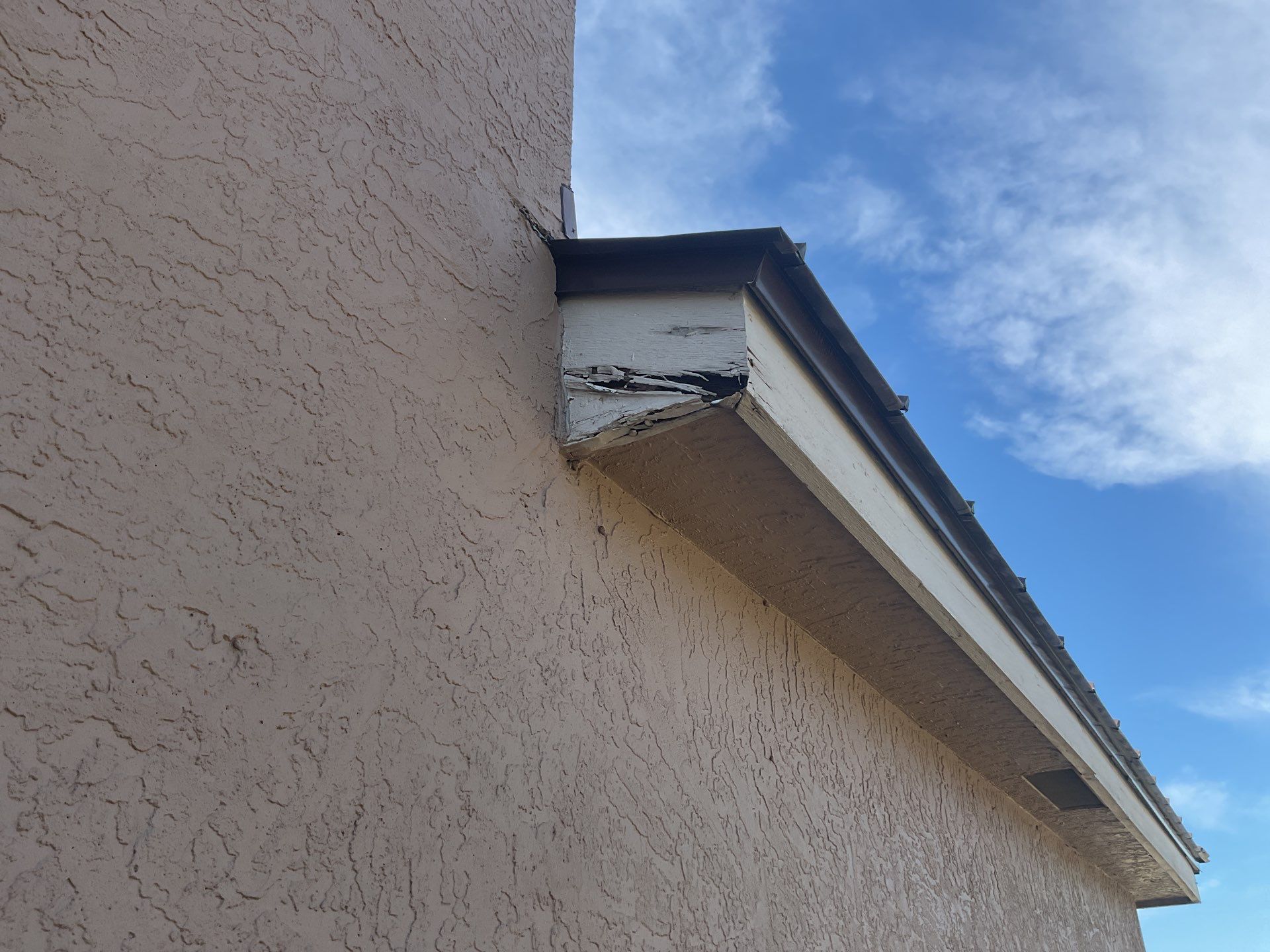 Brown Seamless Gutters using Royal Brown in Cape Coral by Gutter Professors