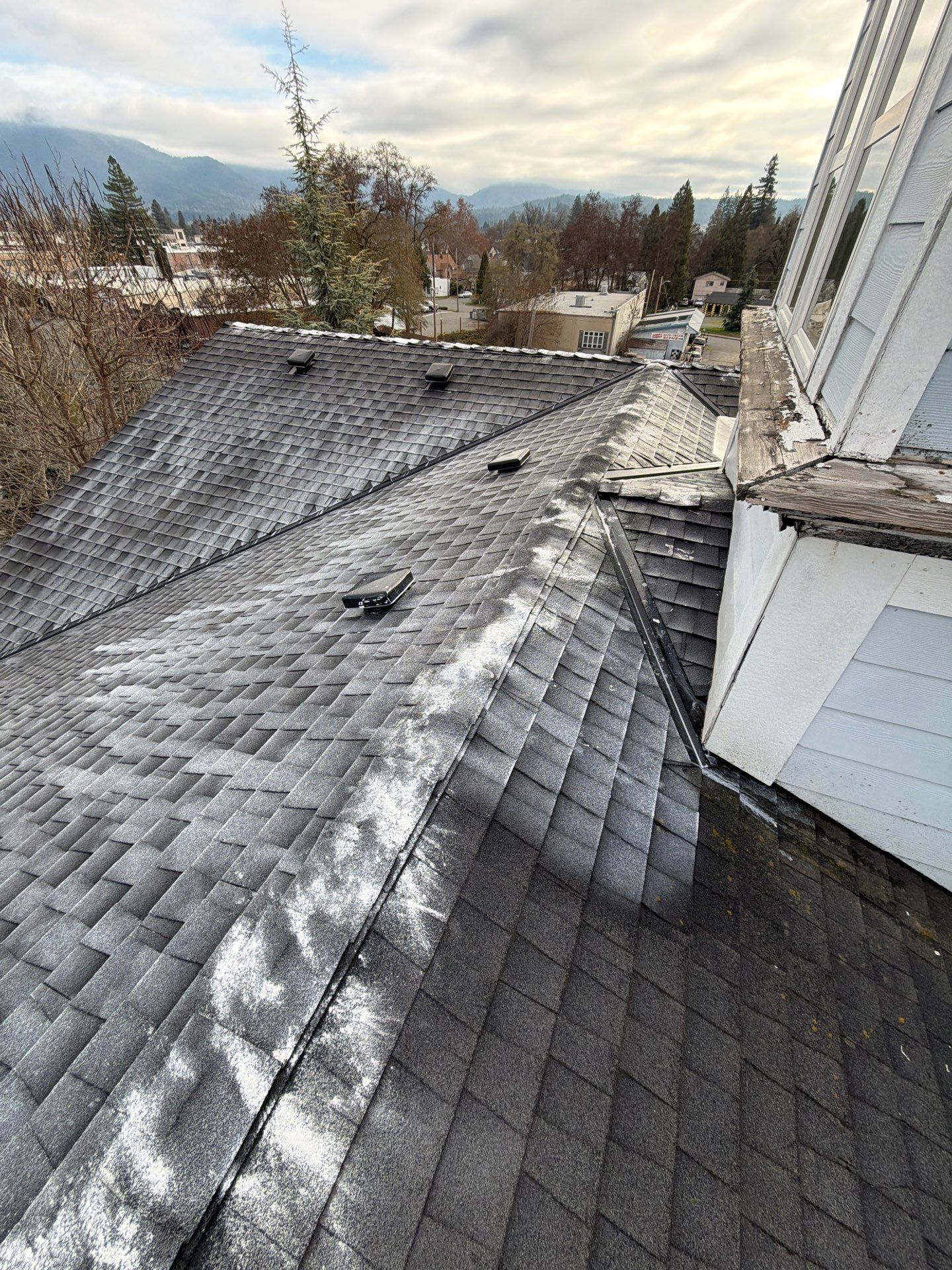 Project in Grants Pass by Roof Maxx of Grants Pass