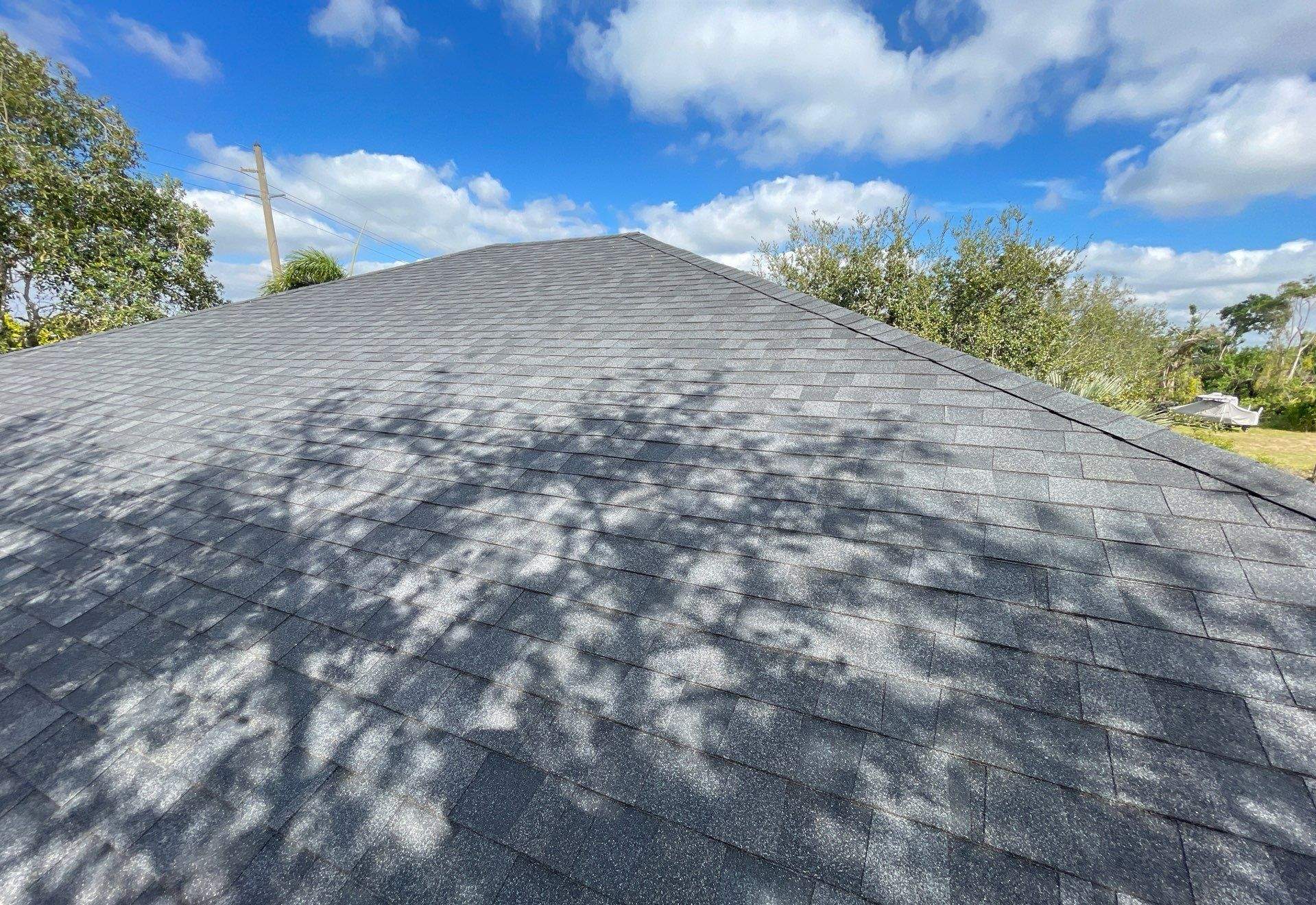 Shingle - CertainTeed Landmark Dimensional - Charcoal Black by Istueta Roofing