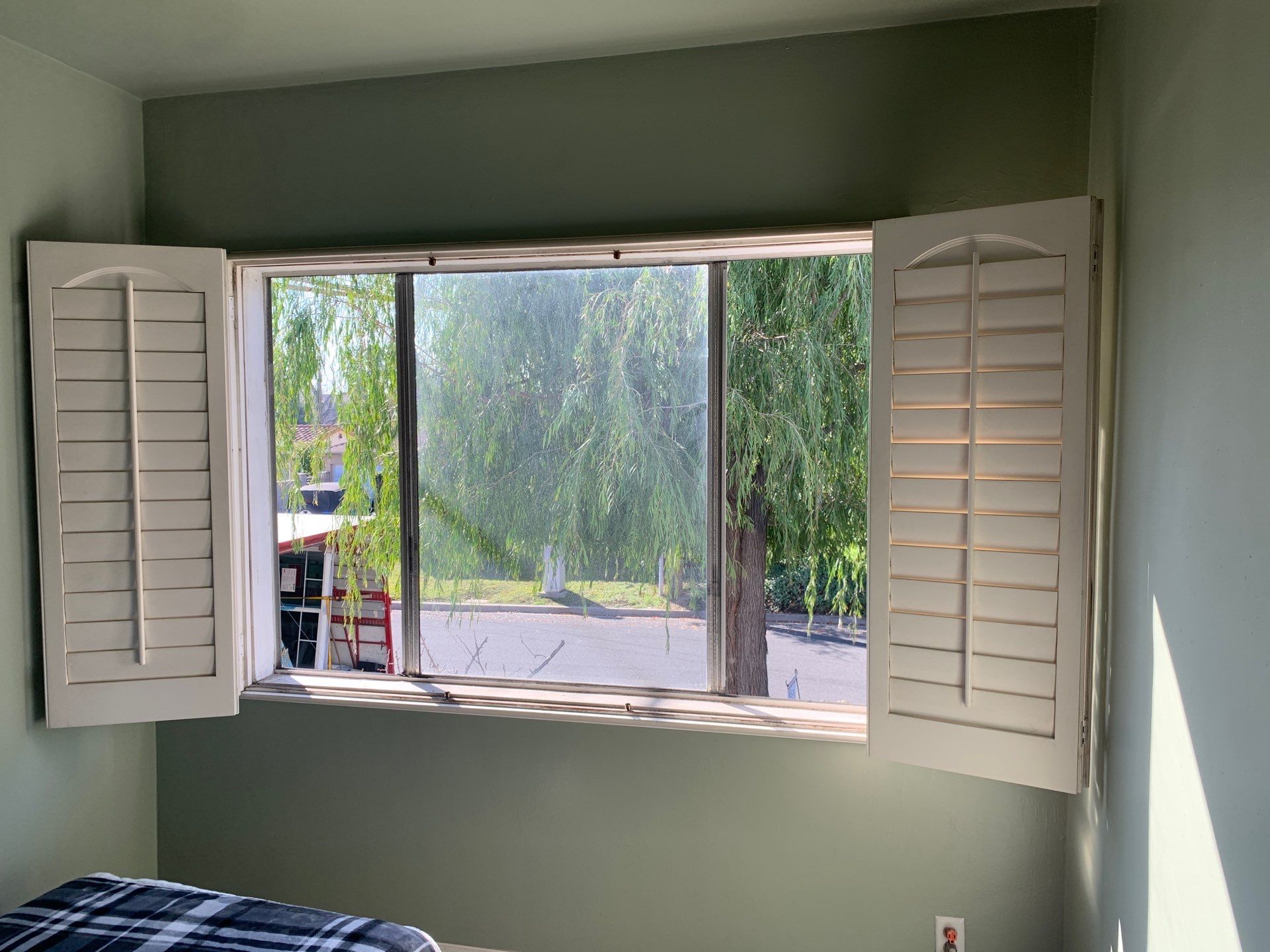 Window Installation using Vinyl Windows by American Window Company