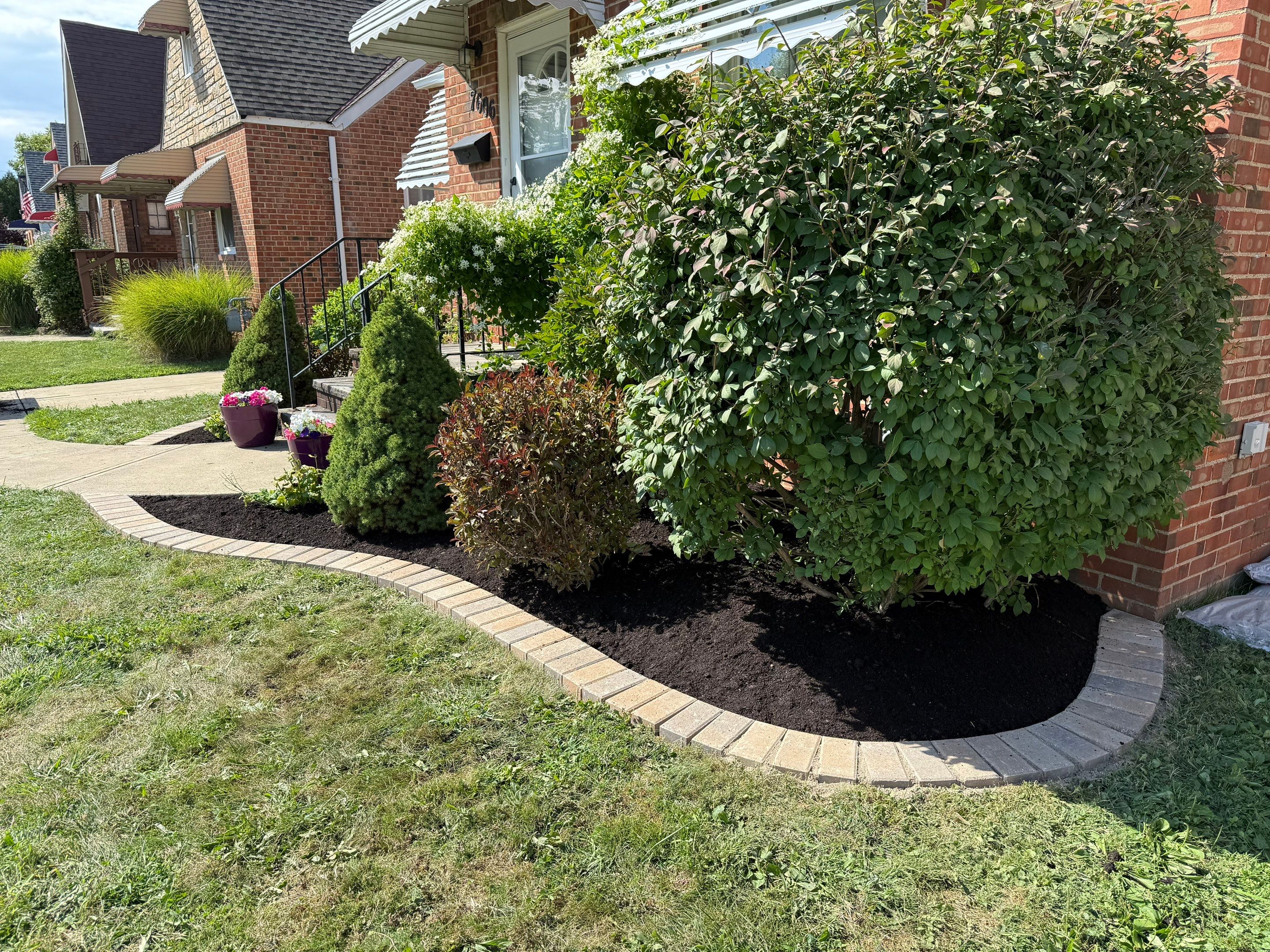 Hardscape Border Install by Elm Rose Gardens