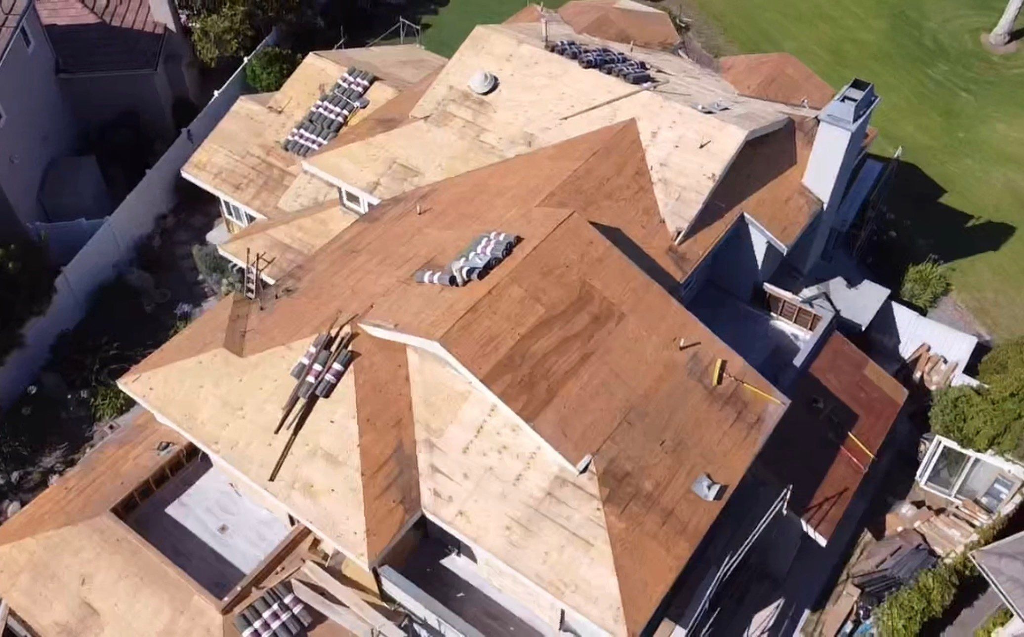 Rancho Santa Fe Tile Roof Installation | Westlake Saxony 900 Blend Charcoal by Zenith Roofing Services