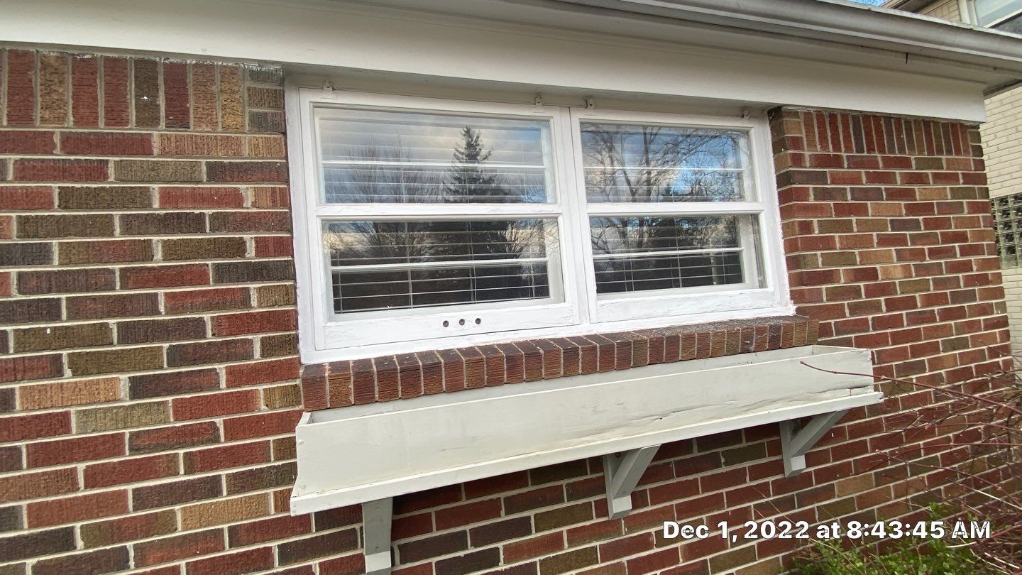 Window Installation using Replace windows  by Smart Roof