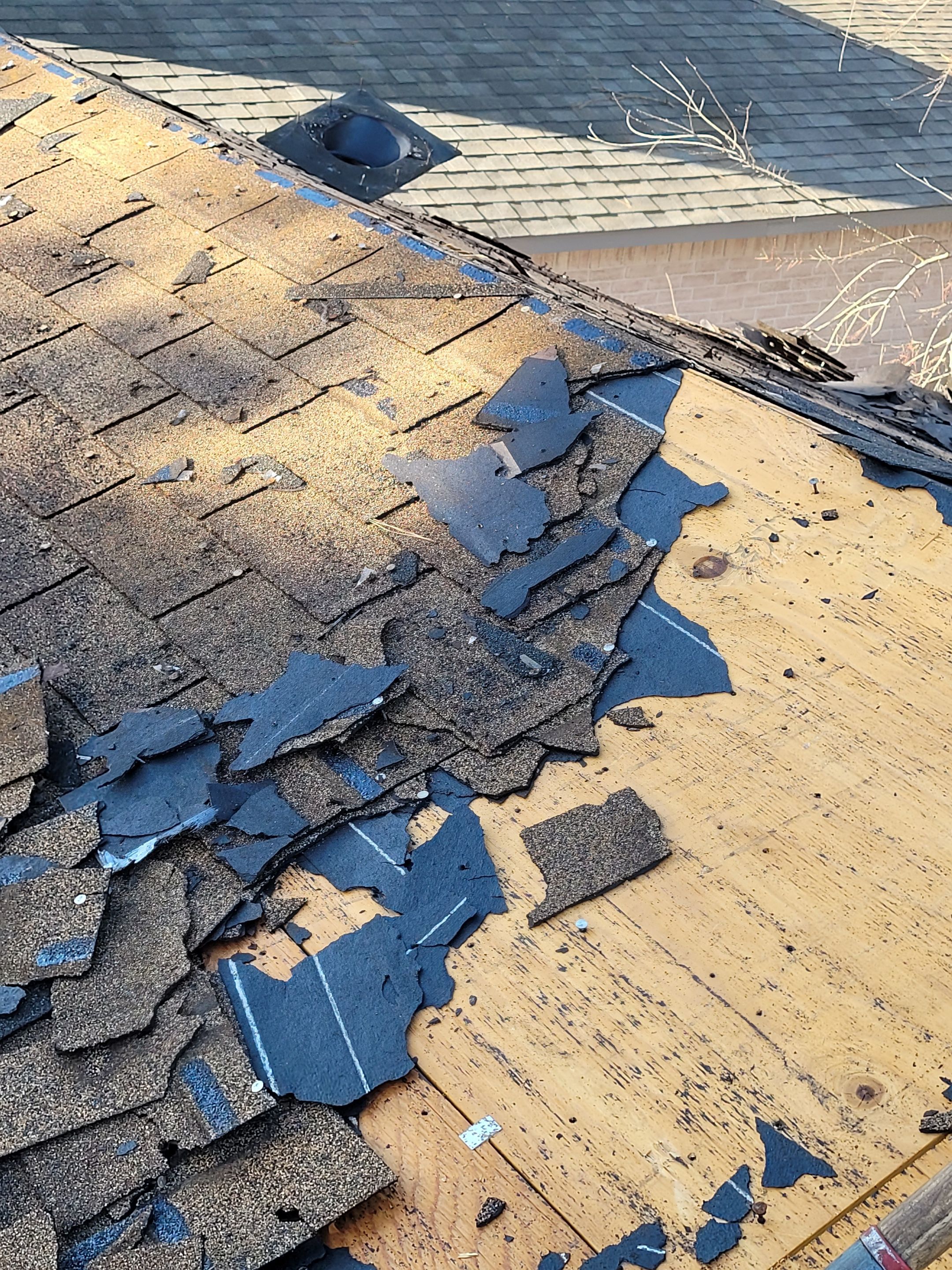 SureStart PLUS 4-STAR Warranty Fully covers materials, labor, tear-off and disposal expenses in years 1-50. by Roof Concepts Construction