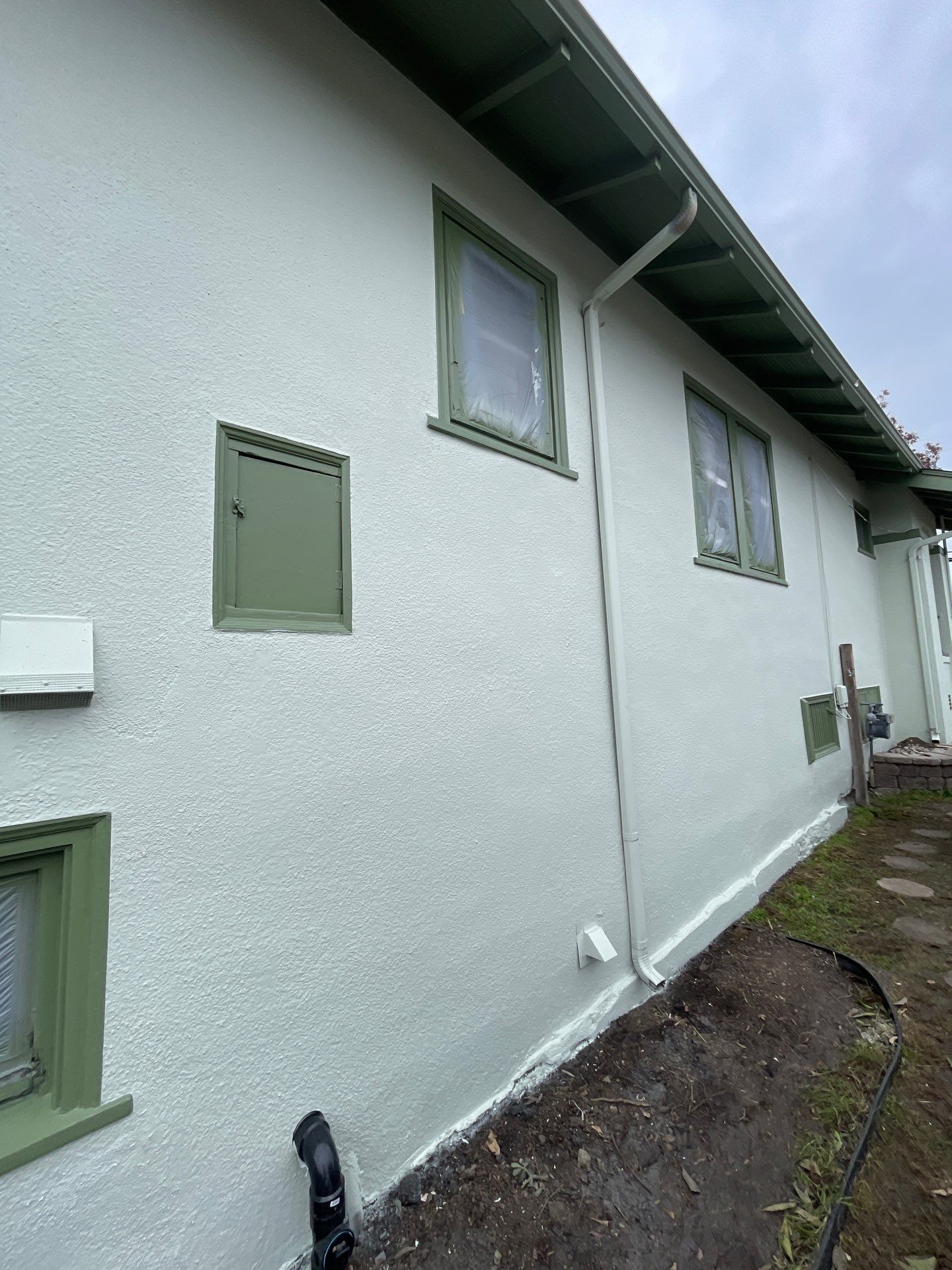 Oakland Kitchen Renovation with Custom Cabinetry and Granite Countertops by Herrera’s Bay Area Painting inc.