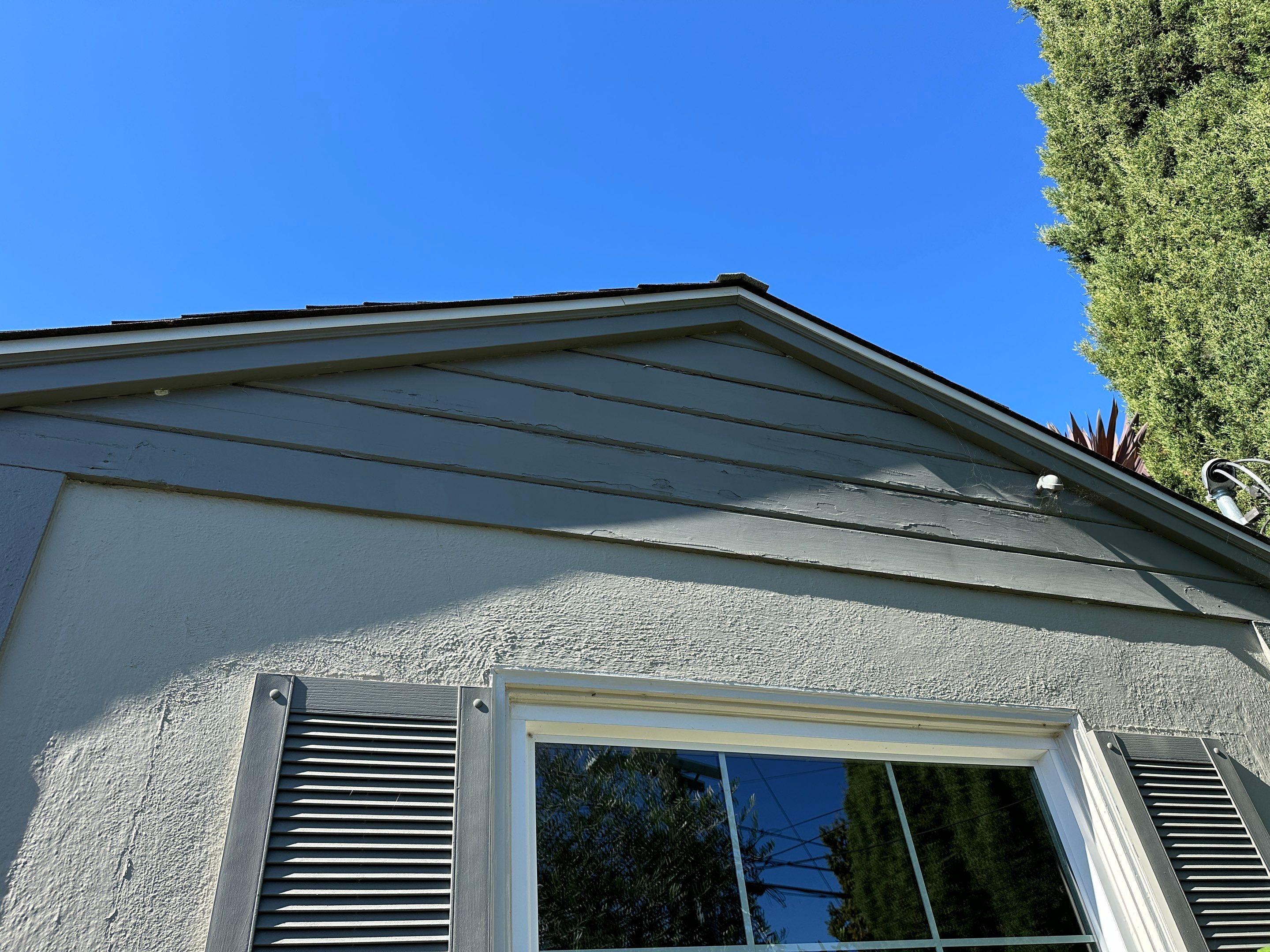 Exterior repaint-siding and stucco by Herrera’s Bay Area Painting inc.