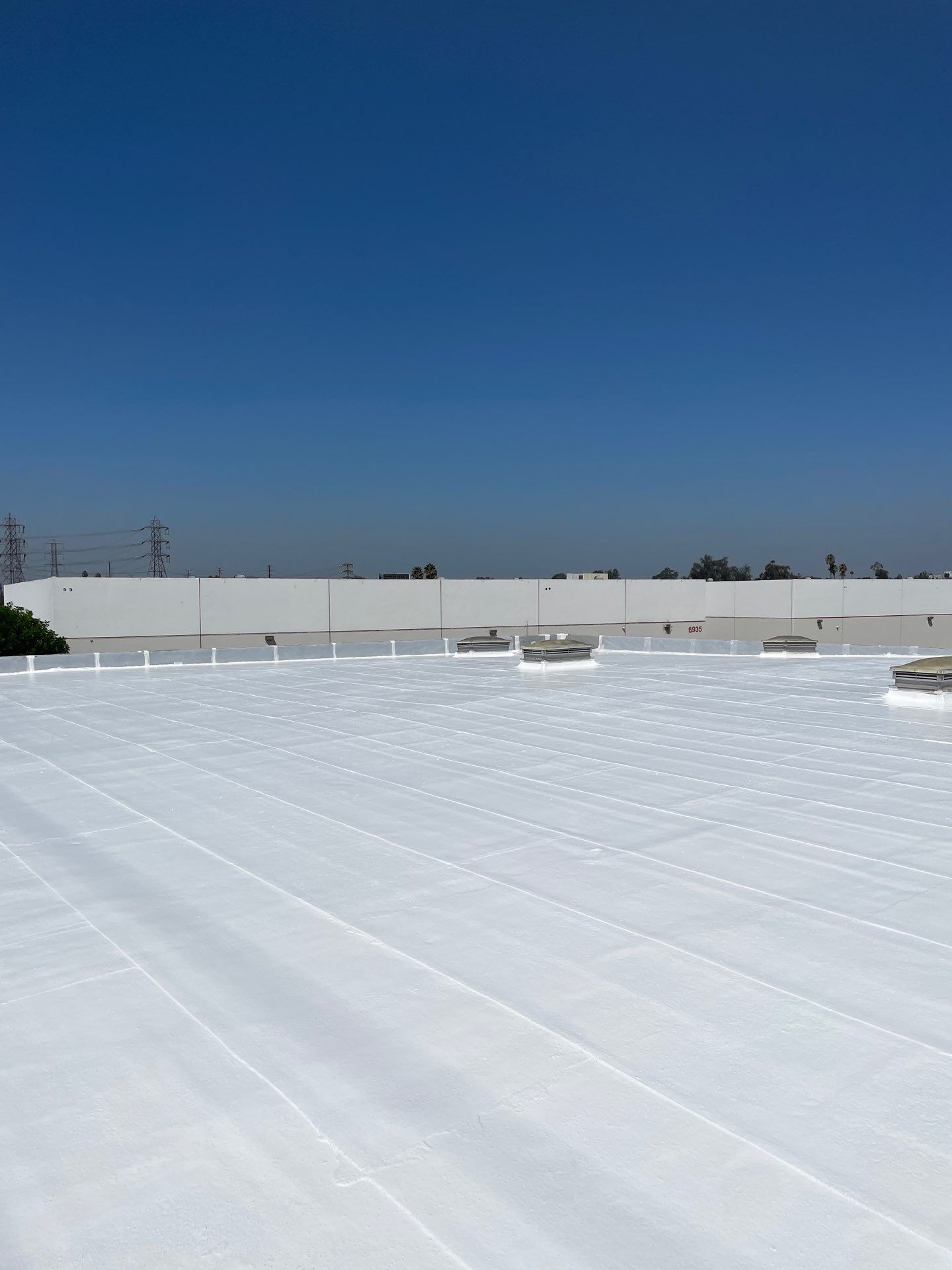 40,000 sqft Warehouse in Long Beach by Hull Brothers Roofing