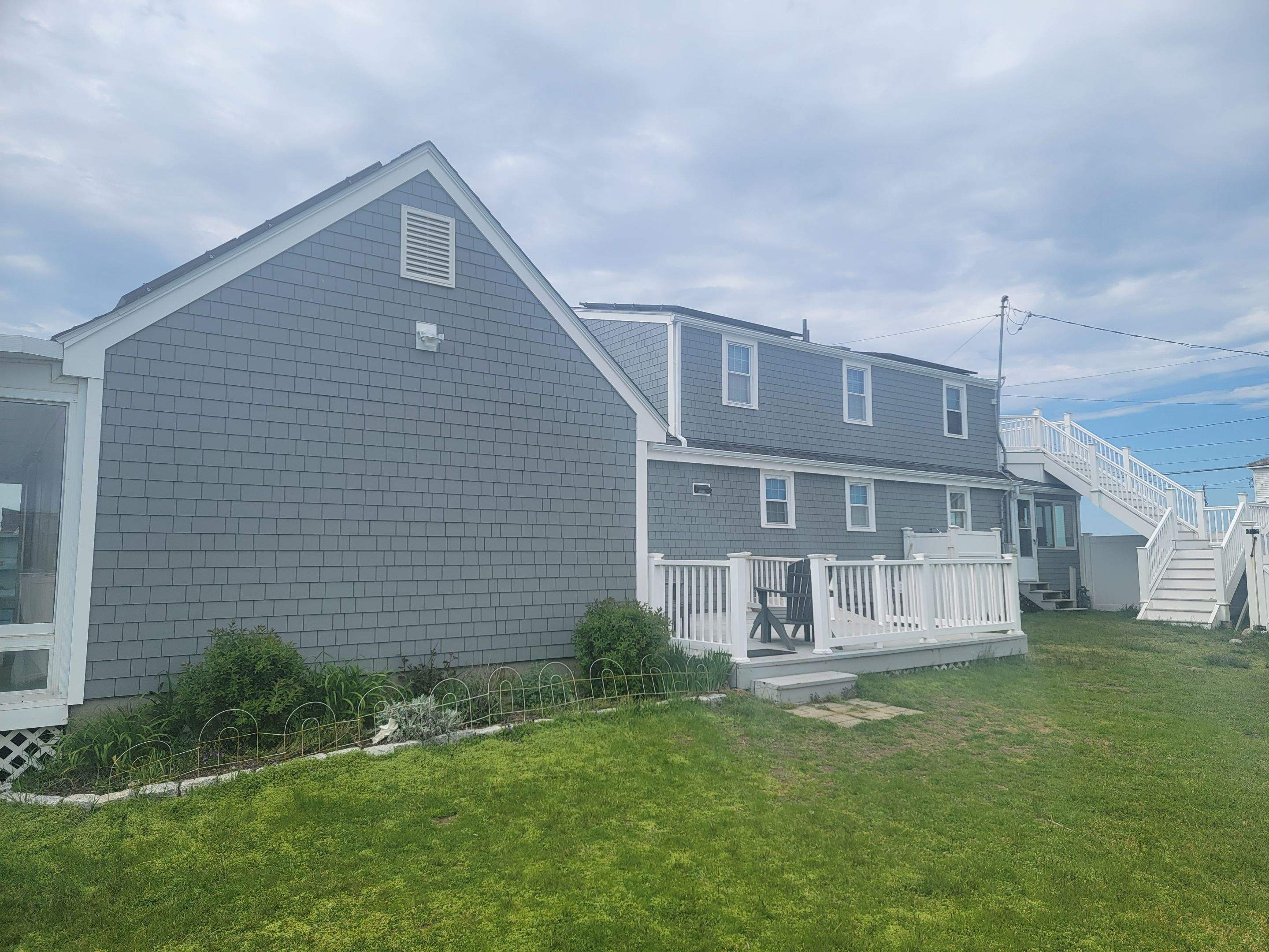 Siding Installation using James Hardie. Roof Installation using GAF by UBrothers Construction