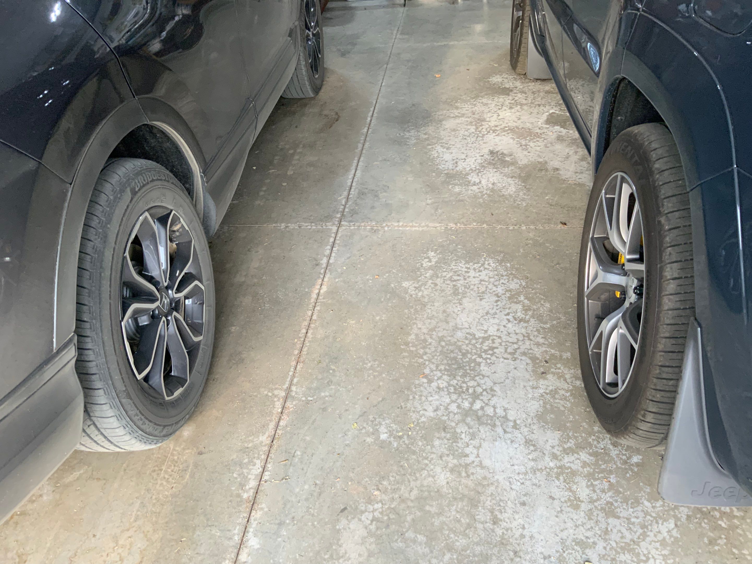 Garage using Silver Creek by Select Painting, Coatings & Garage Cabinets