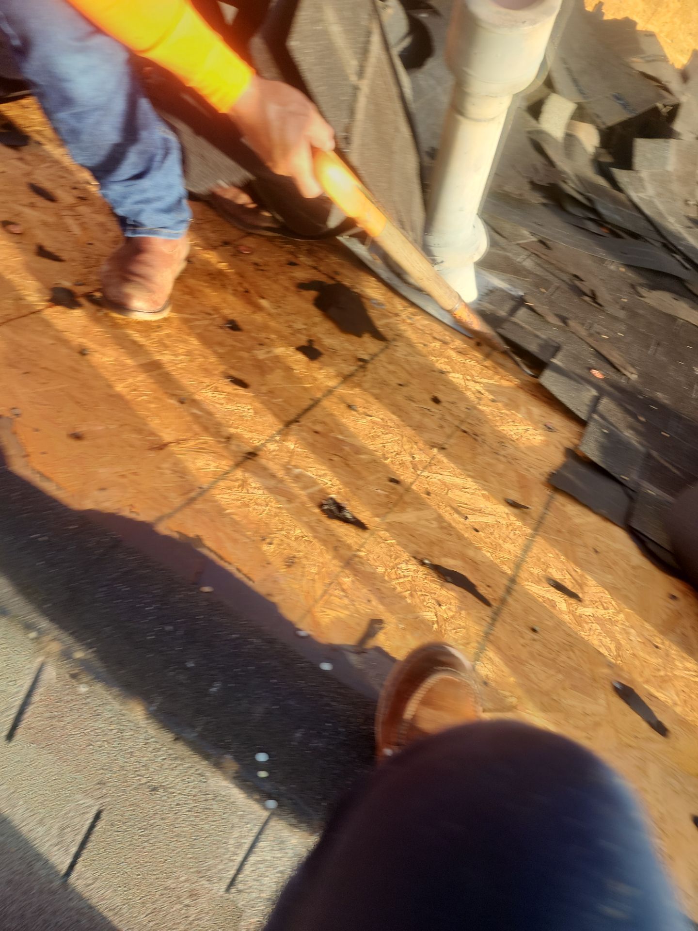 Residential Roofing Installation using Owen's Corning Duration (Lifetime) Shingles by Roof Repair Company