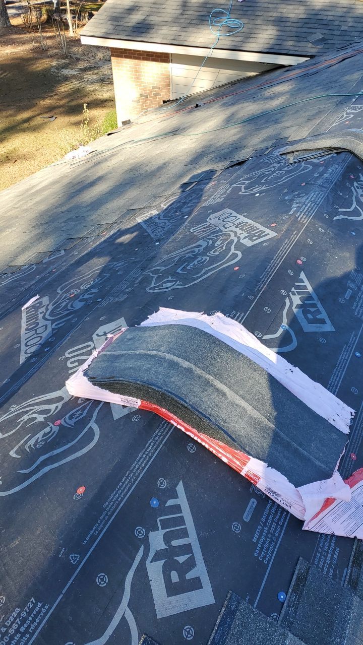 Residential Roofing Installation using Owens Corning Oakridge- Williamsburg Gray by Indigo State Roofing