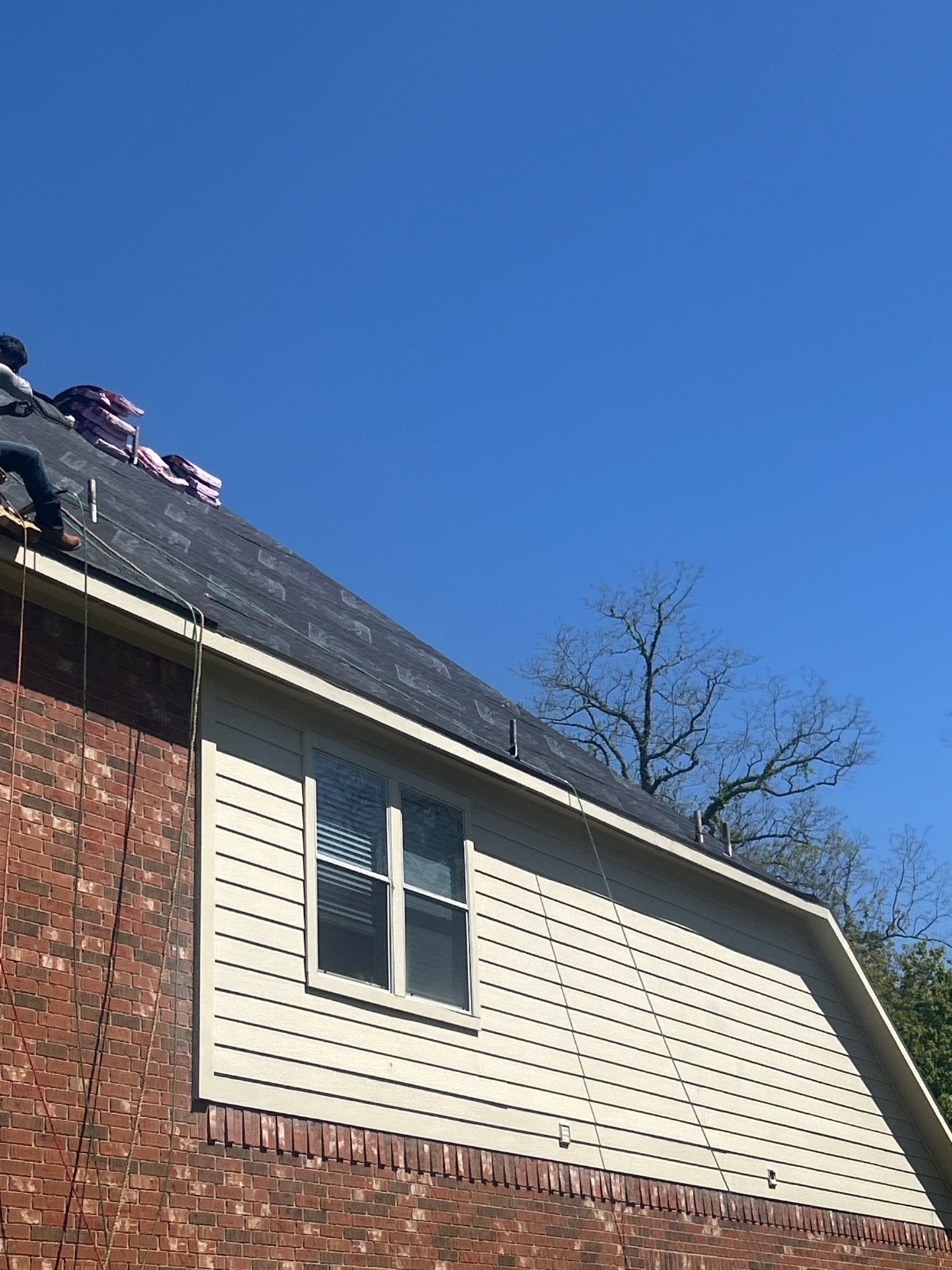 Residential Roofing Installation using Owen's Corning Duration (Lifetime) Shingles by Roof Repair Company