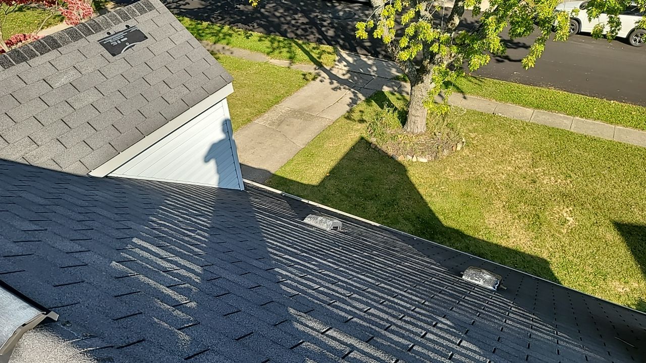 ATLAS PINNACLE PRISTINE COLOR: COPPER CANYON DRIP EDGE: WHITE by Eagle Eye Roofing