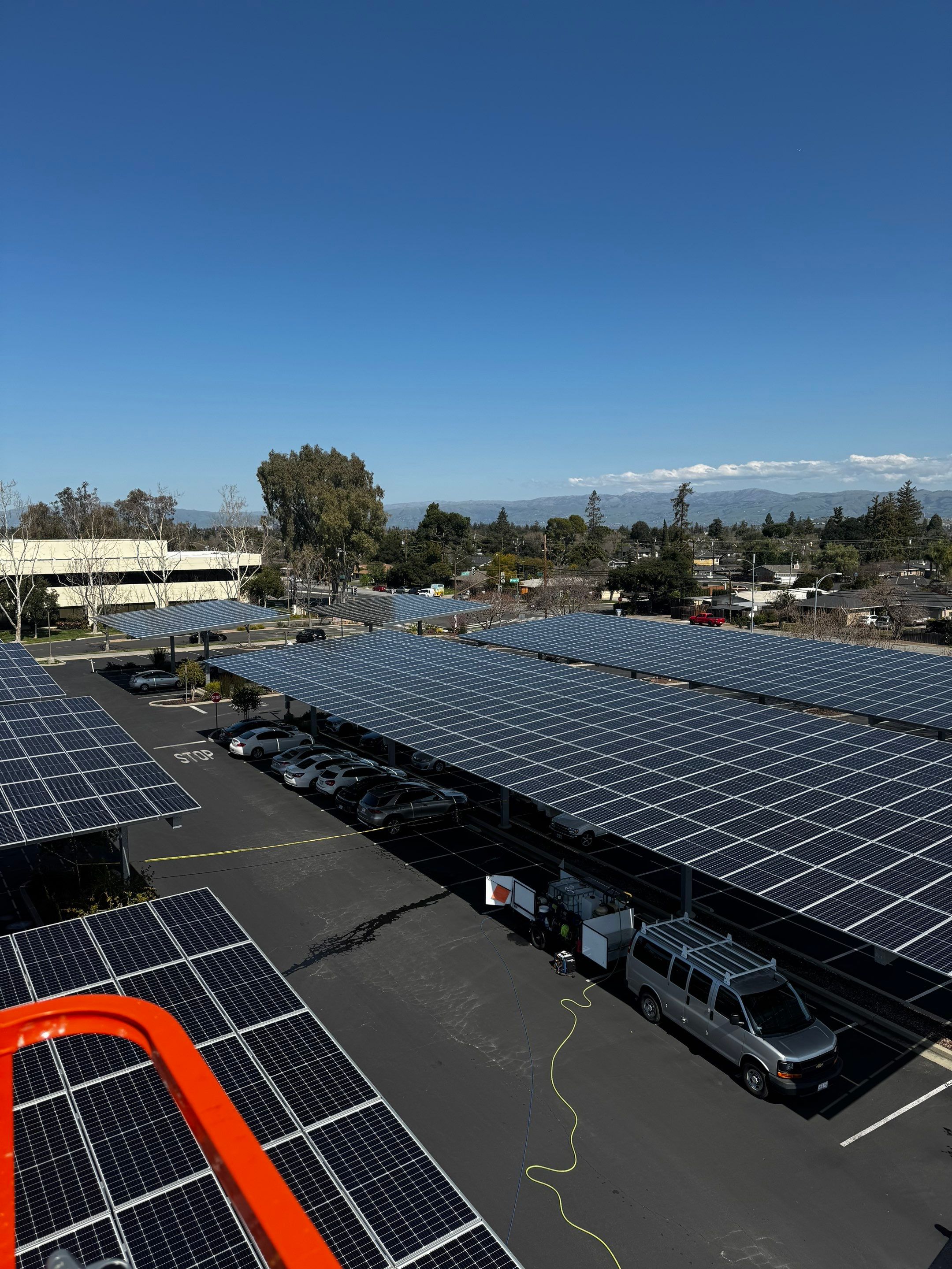 Commercial Solar Panel Cleaning using Deionized Water by All One Solar Shine