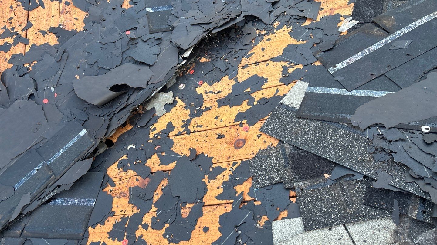 Residential Roofing Installation using Owen's Corning Duration (Lifetime) Shingles by Roof Repair Company