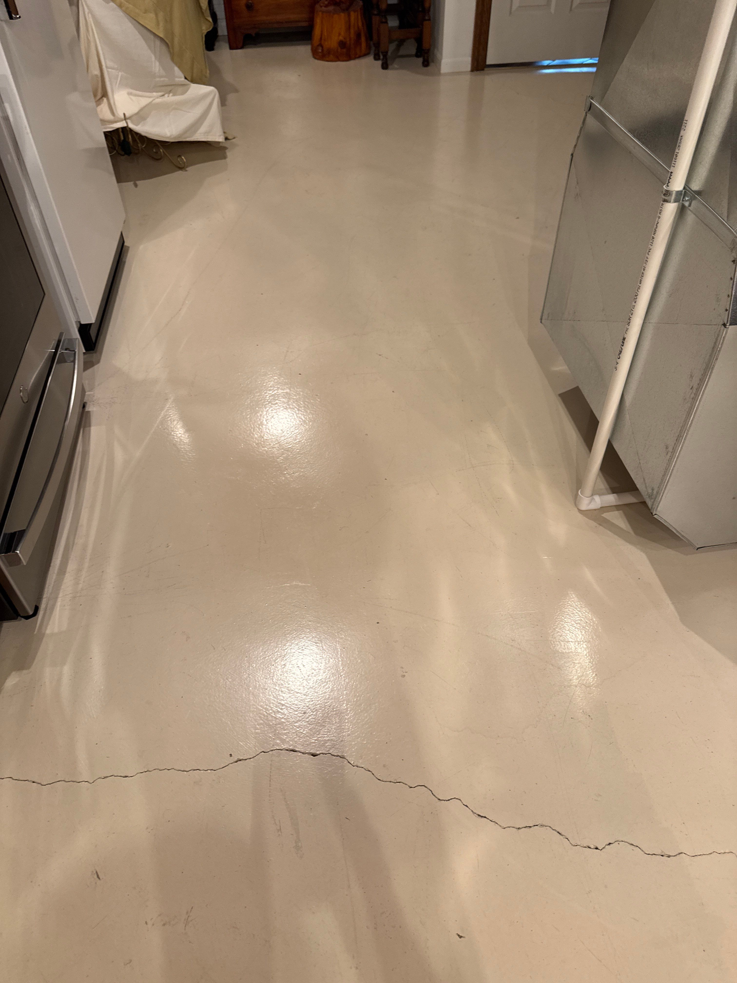 Full Residential Garage Floor Coating in Des Moines by Revival Concrete Coatings