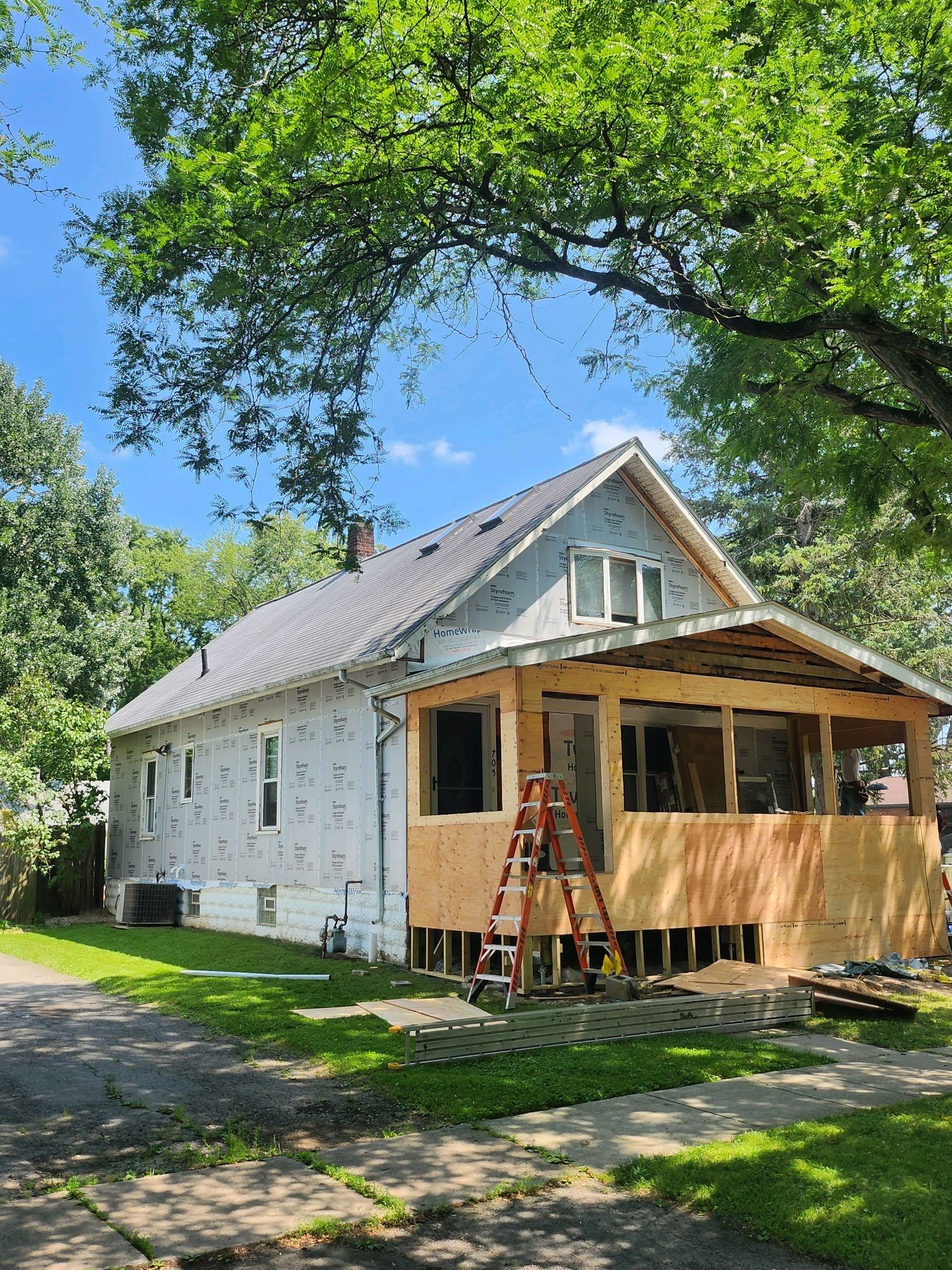 Exterior Siding and Window Replacement by Ivy Lea Construction
