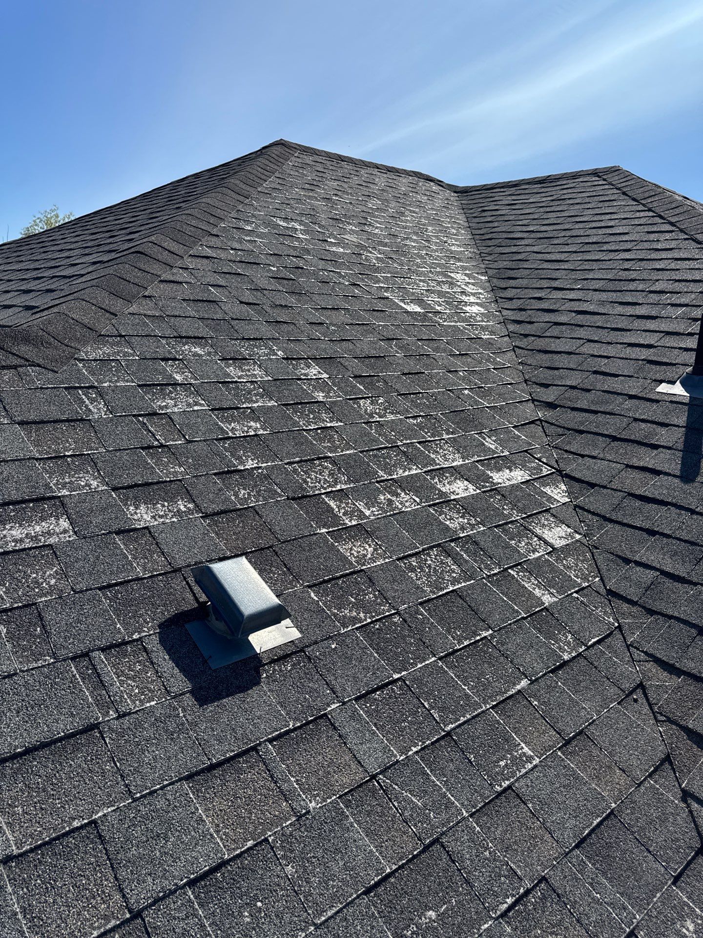 Full Residential Roof Replacement with Architectural Shingles in Mountain Home by Olive Roofing