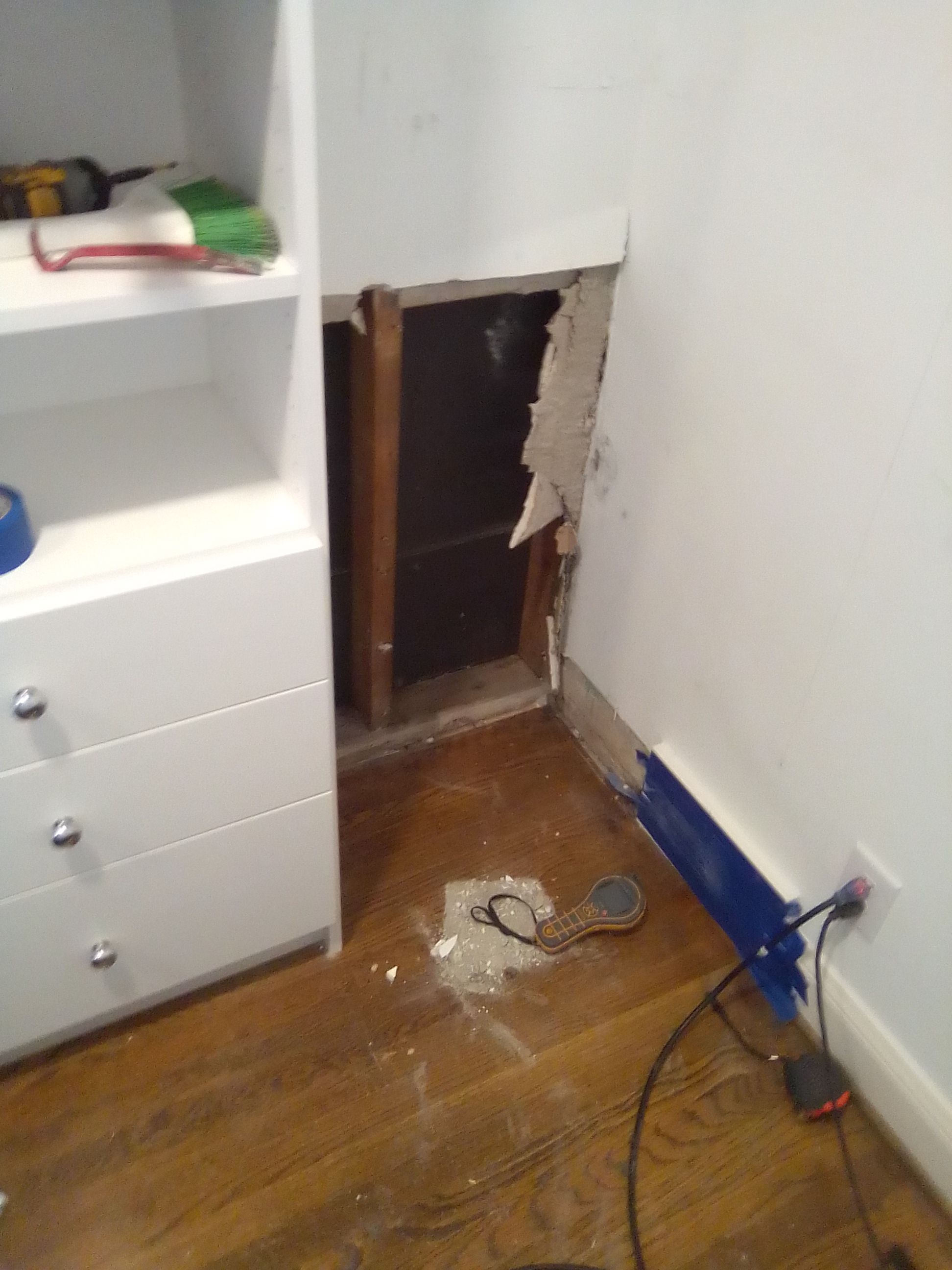 Small Mold Remediation in Louisville, KY by ANR Restoration